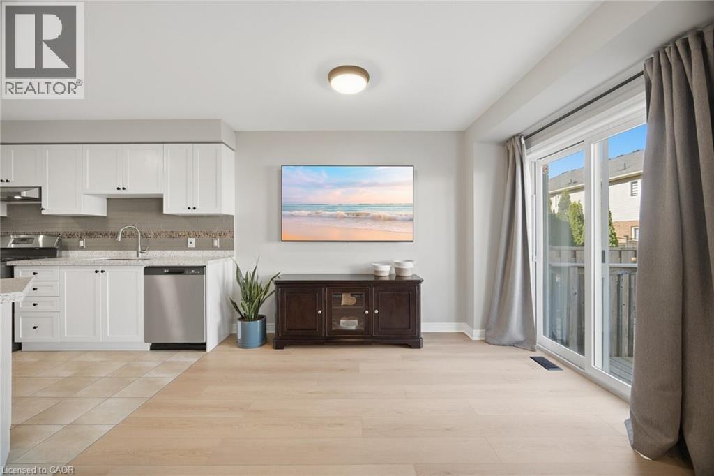 92 Celestial Crescent, Stoney Creek, Ontario  L0R 1P0 - Photo 10 - 40824168