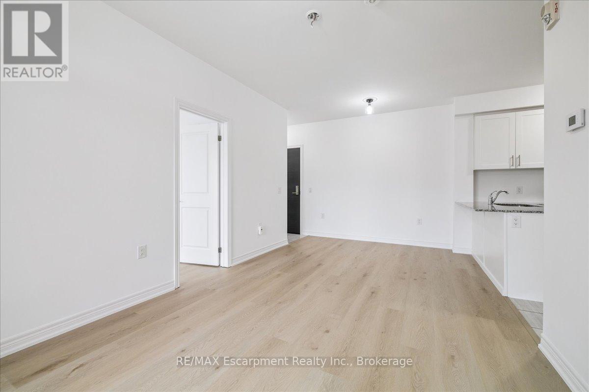 205 - 2393 Bronte Road, Oakville, Ontario  L6M 1P4 - Photo 10 - W13052516