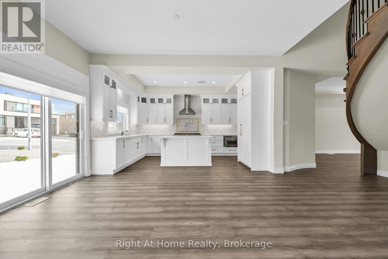 55 Eringate Court, Hamilton, Ontario  L8J 0L7 - Photo 13 - X13052302