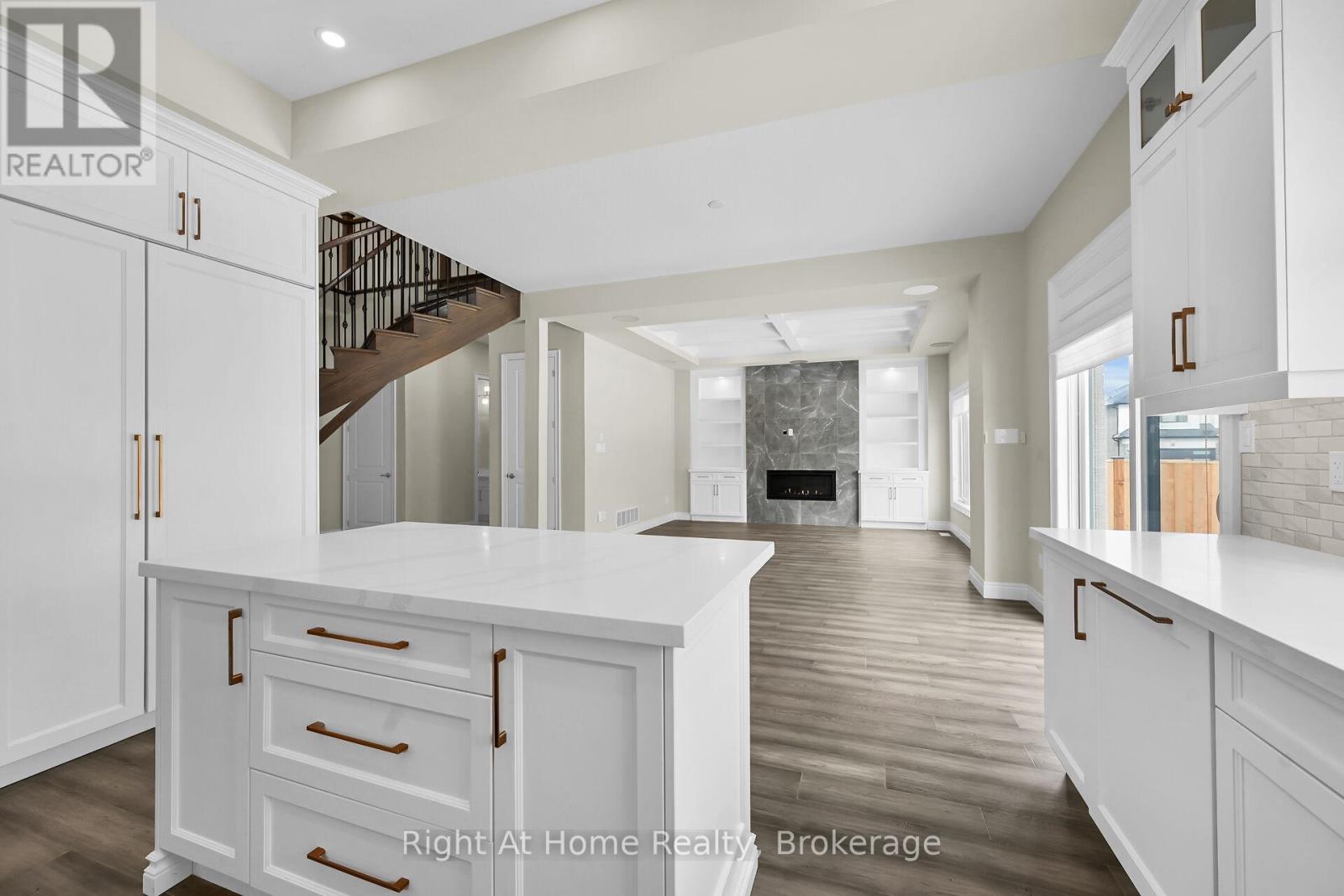 55 Eringate Court, Hamilton, Ontario  L8J 0L7 - Photo 19 - X13052302