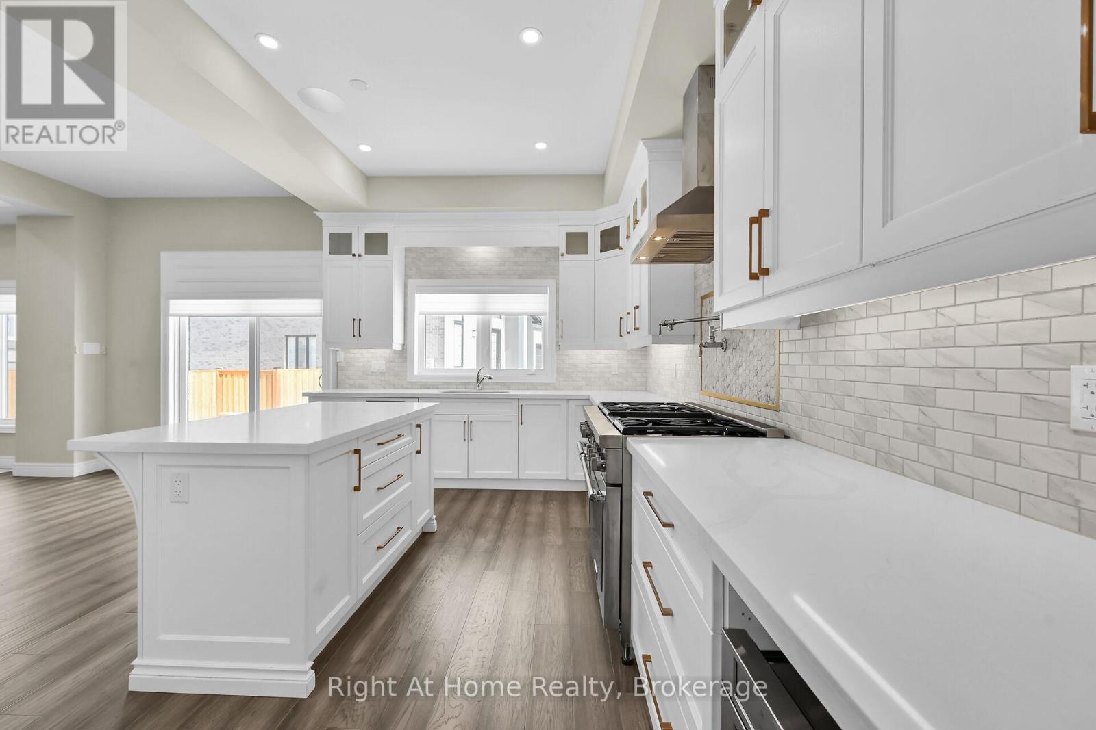 55 Eringate Court, Hamilton, Ontario  L8J 0L7 - Photo 22 - X13052302