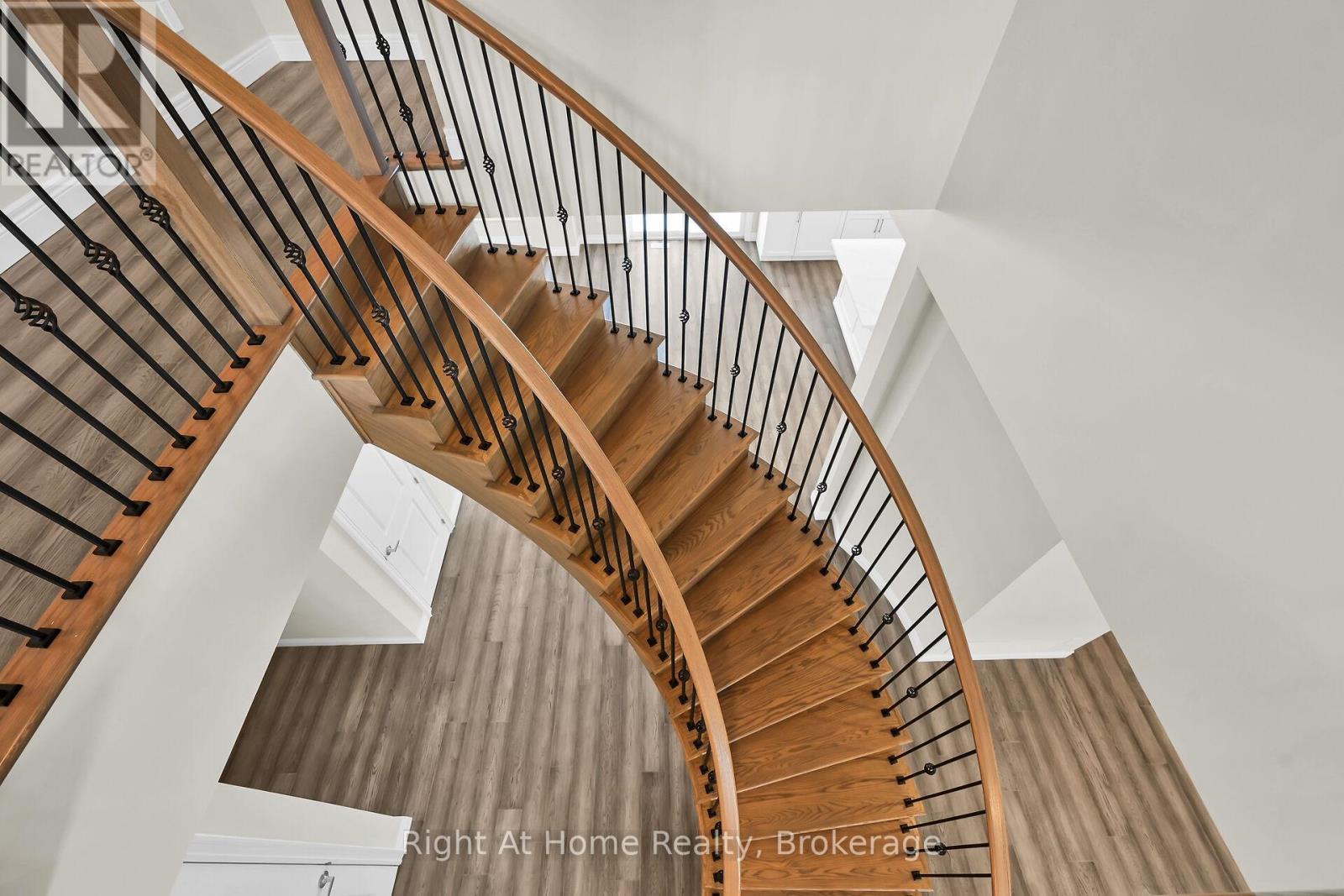 55 Eringate Court, Hamilton, Ontario  L8J 0L7 - Photo 28 - X13052302