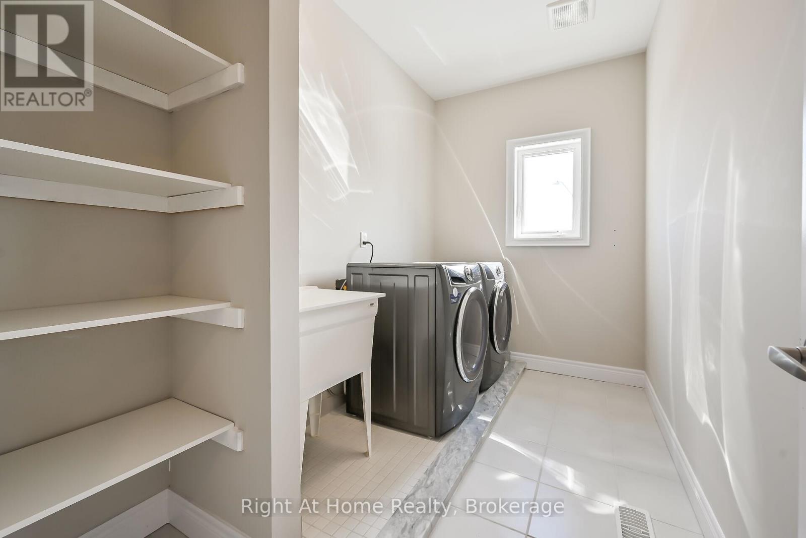 55 Eringate Court, Hamilton, Ontario  L8J 0L7 - Photo 31 - X13052302