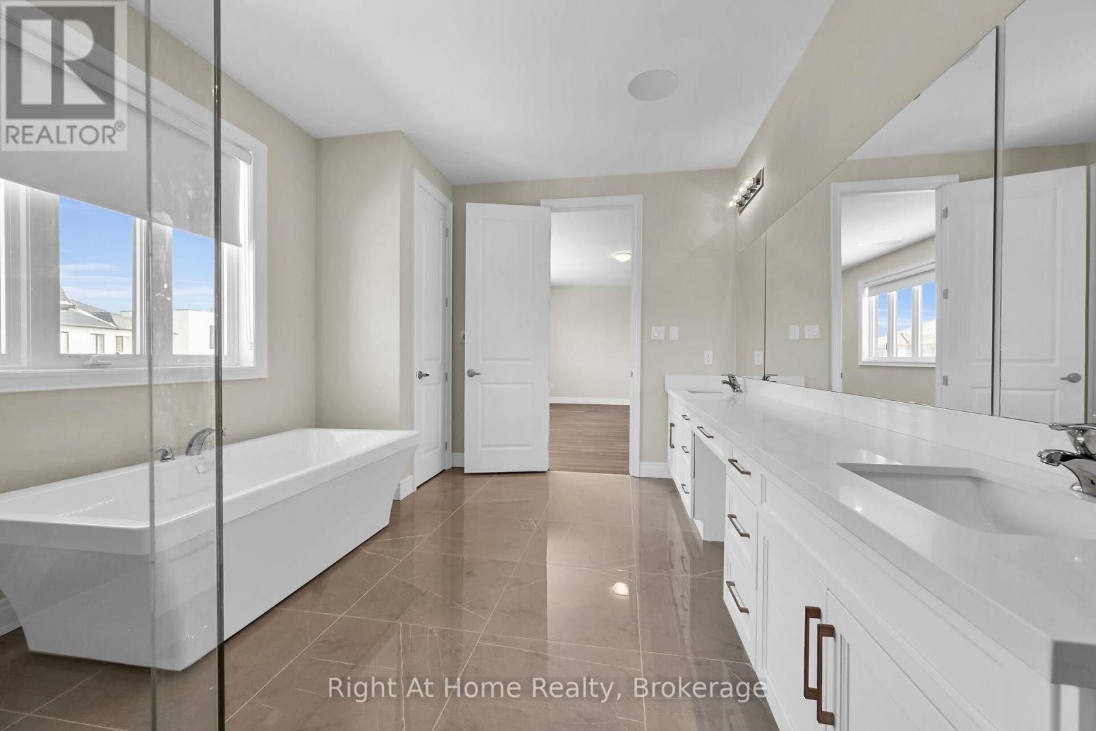 55 Eringate Court, Hamilton, Ontario  L8J 0L7 - Photo 34 - X13052302