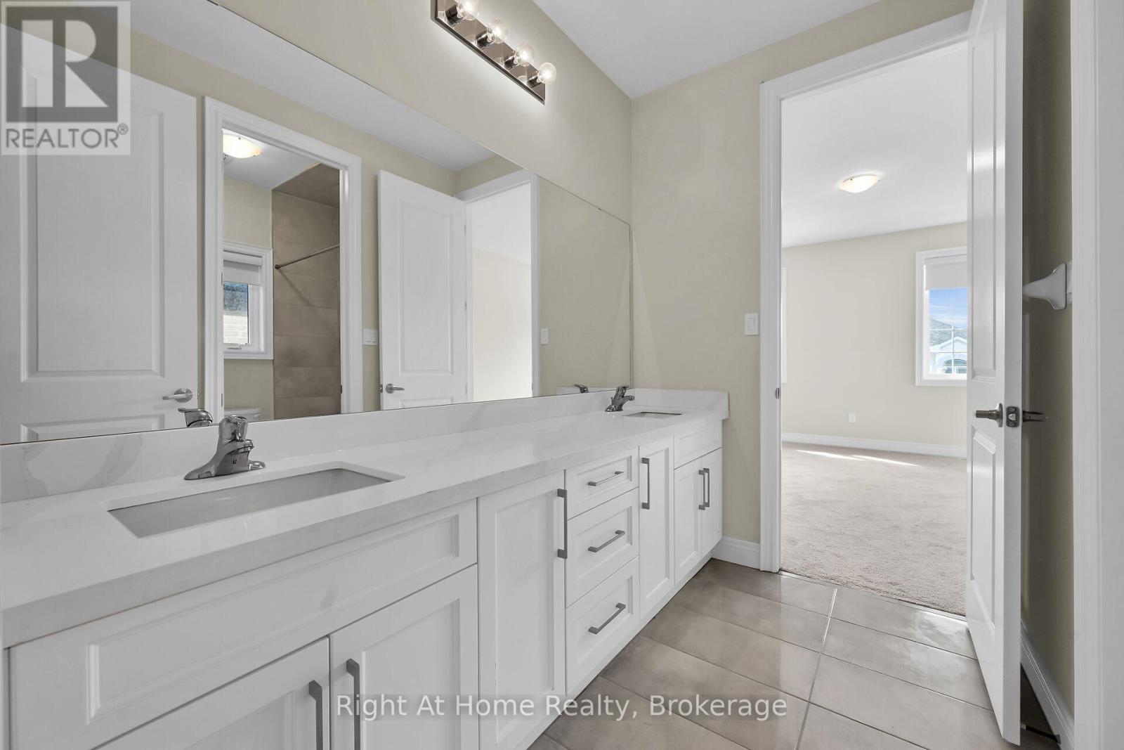 55 Eringate Court, Hamilton, Ontario  L8J 0L7 - Photo 37 - X13052302