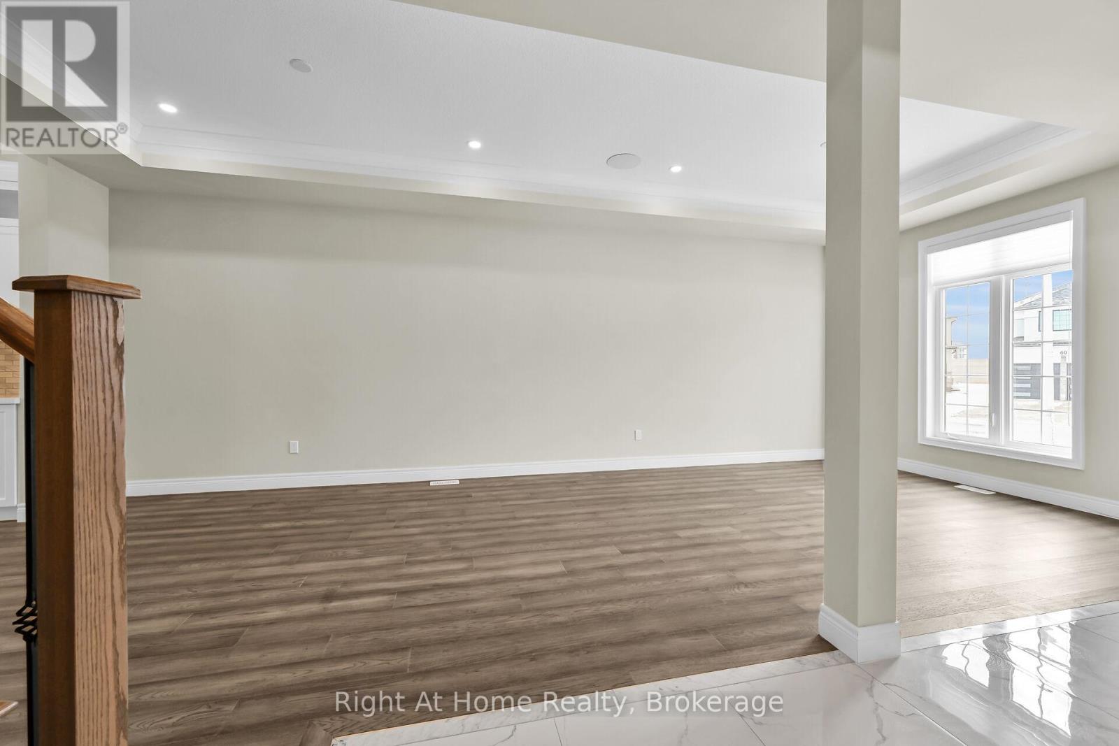 55 Eringate Court, Hamilton, Ontario  L8J 0L7 - Photo 8 - X13052302