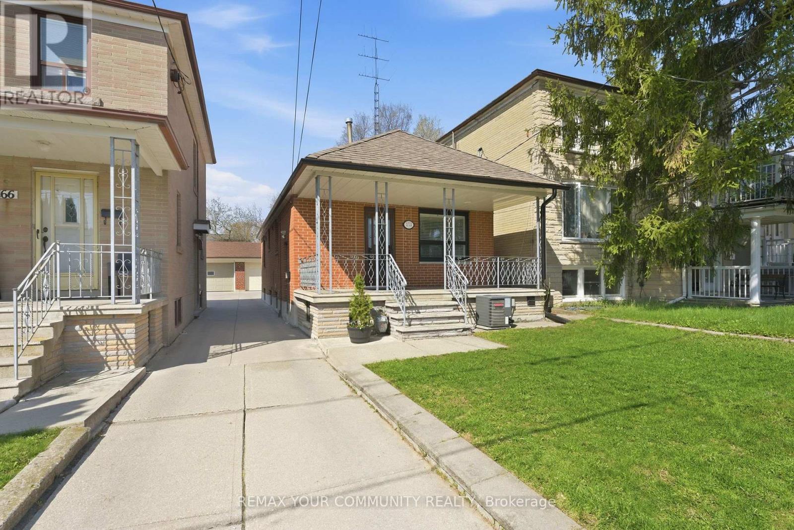 172 Times Road, Toronto, Ontario  M6B 3M6 - Photo 2 - W12780396