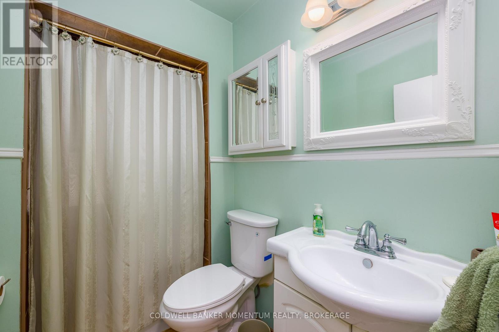 516 Geneva Street, St. Catharines, Ontario  L2N 2H6 - Photo 13 - X13052200