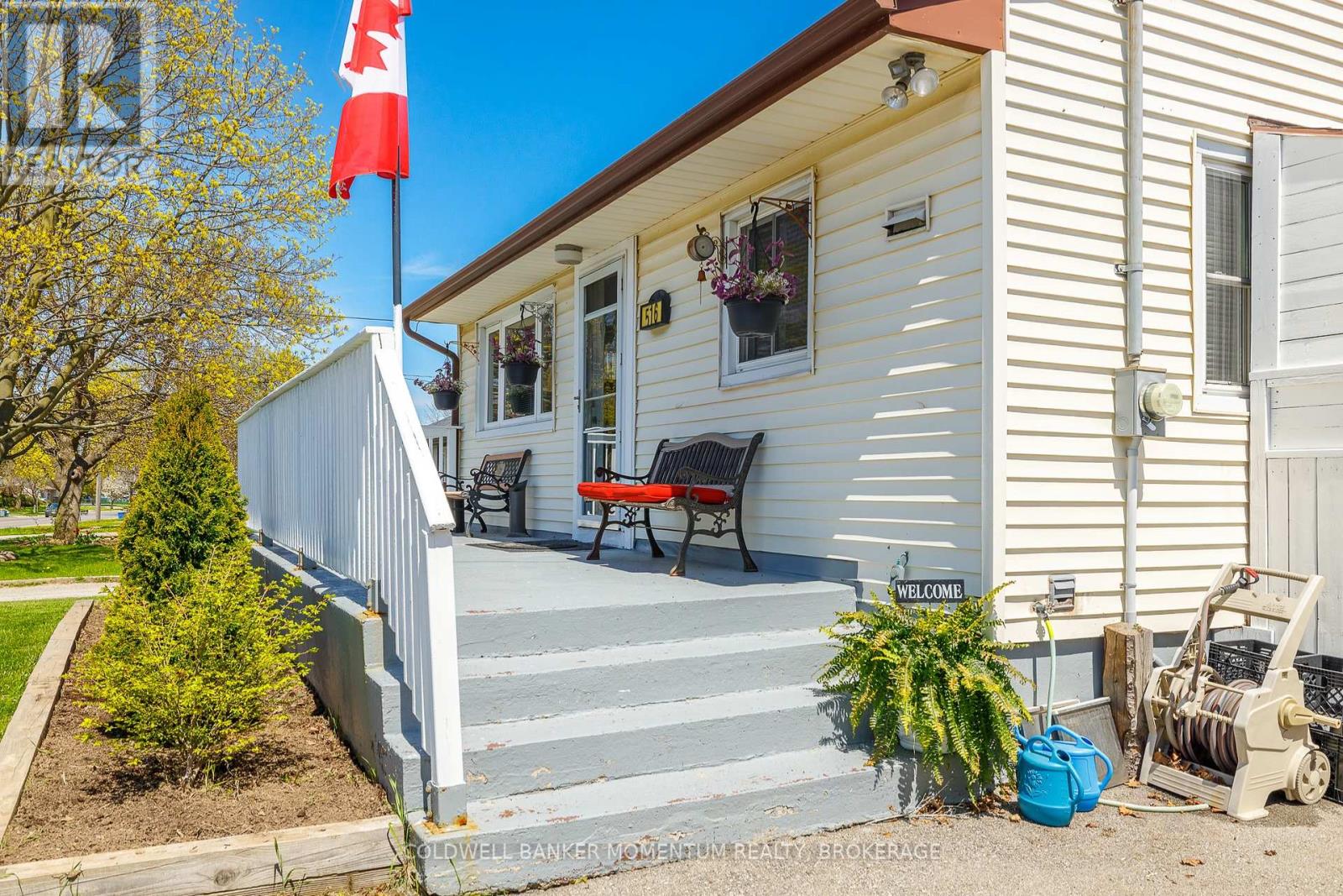 516 Geneva Street, St. Catharines, Ontario  L2N 2H6 - Photo 3 - X13052200