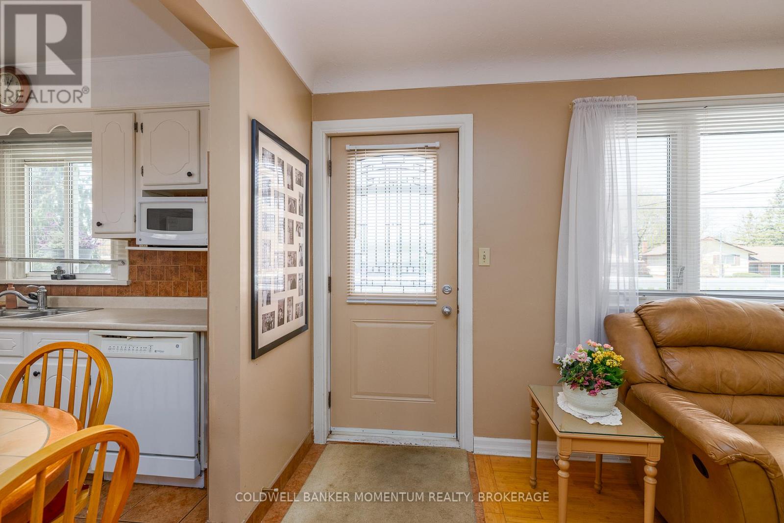 516 Geneva Street, St. Catharines, Ontario  L2N 2H6 - Photo 5 - X13052200