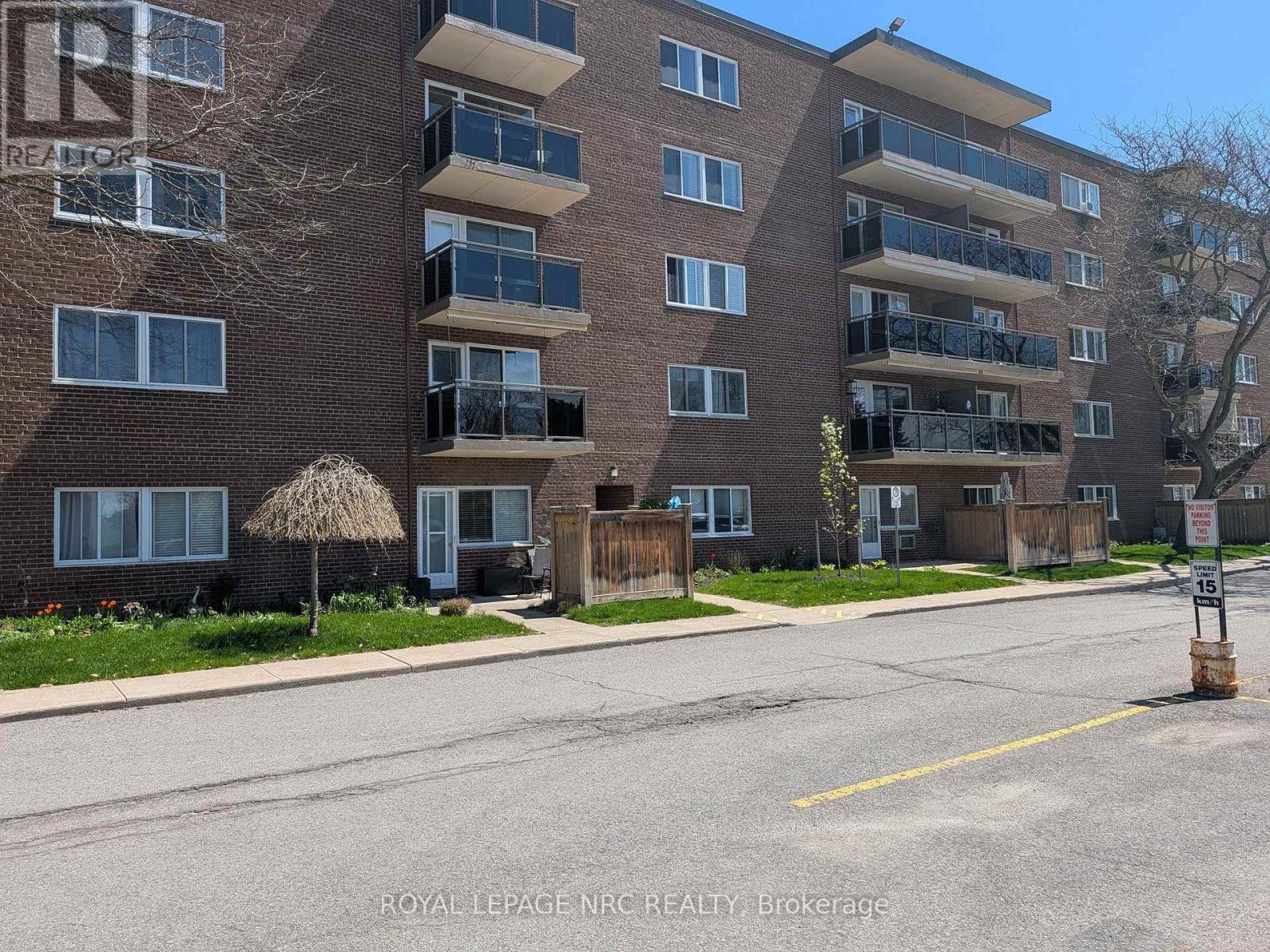404 - 196 Scott Street, St. Catharines, Ontario  L2N 5T2 - Photo 4 - X13052258