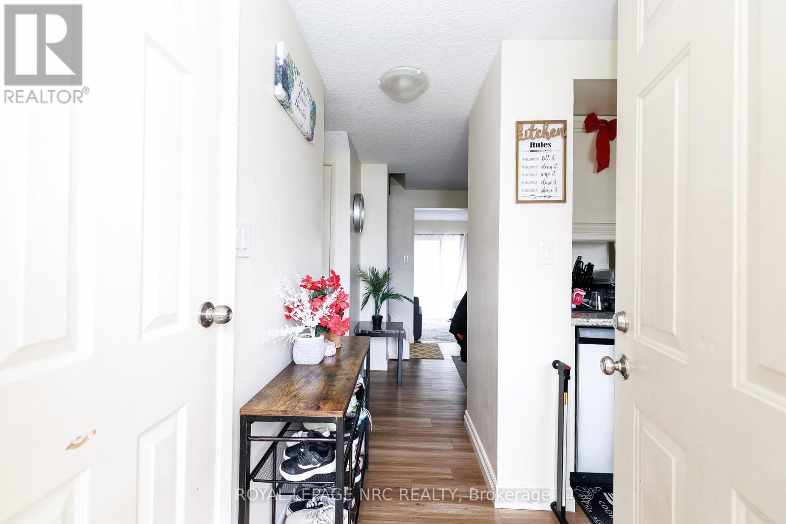 50 Lakeshore Rd Unit 44 Road, St. Catharines, Ontario  L2N 6P8 - Photo 3 - X13052434