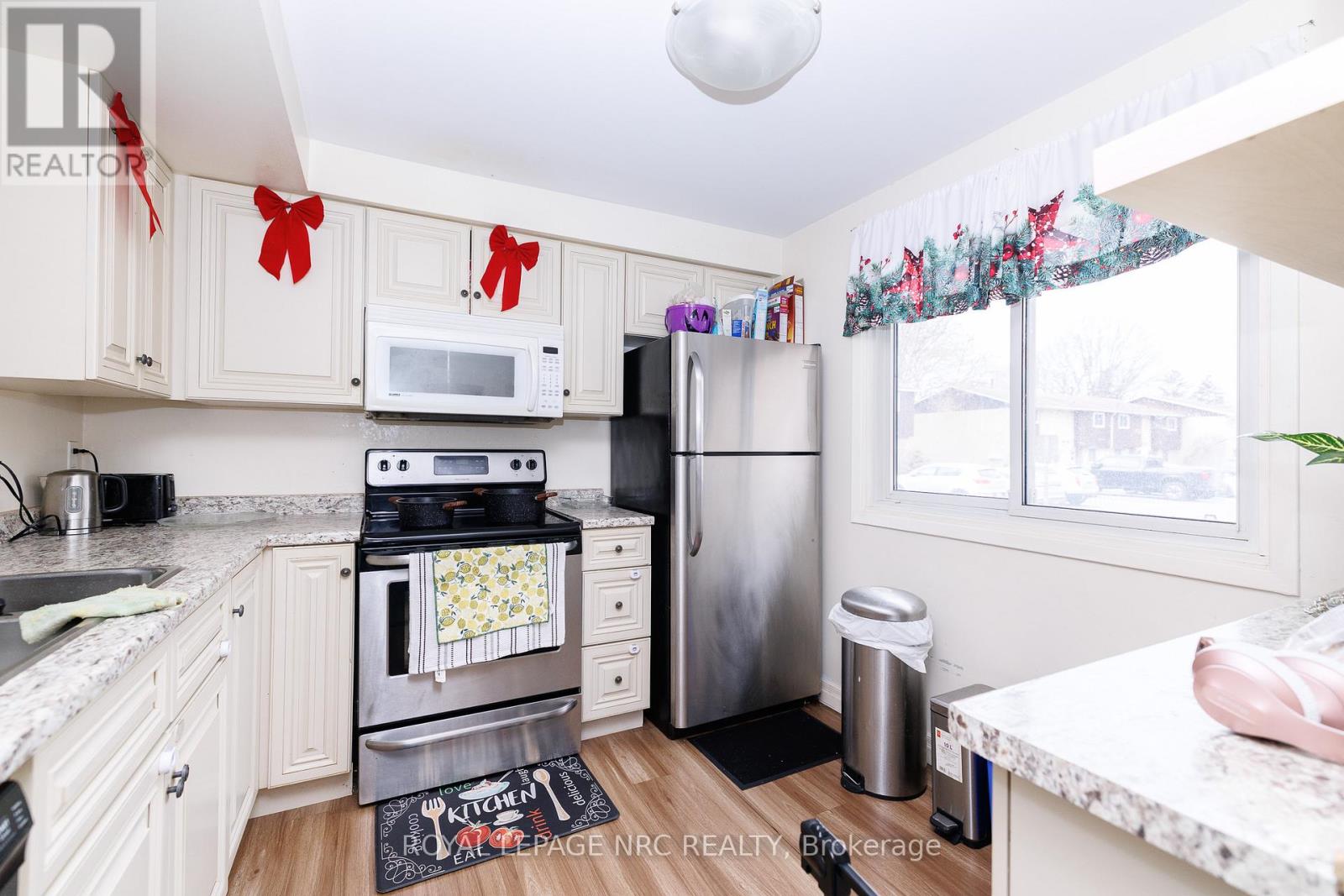 50 Lakeshore Rd Unit 44 Road, St. Catharines, Ontario  L2N 6P8 - Photo 5 - X13052434