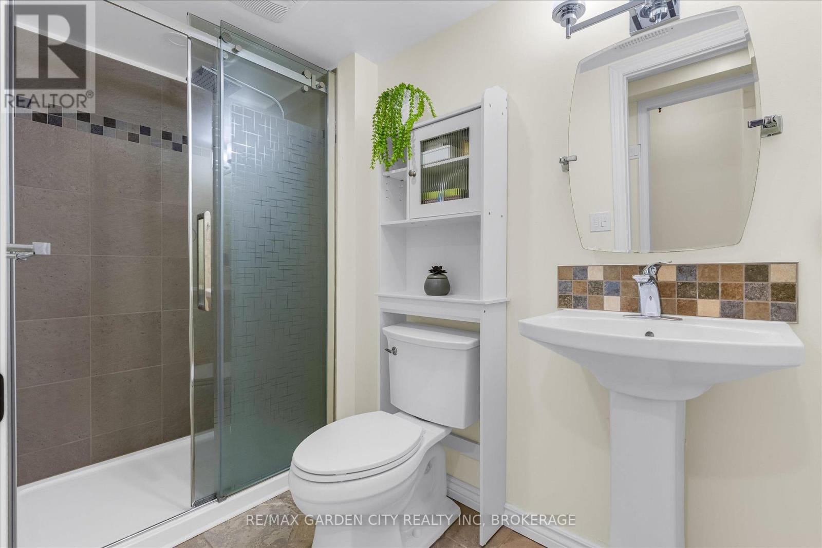 11 Jefferson Court W, Welland, Ontario  L3C 7G5 - Photo 32 - X13052494