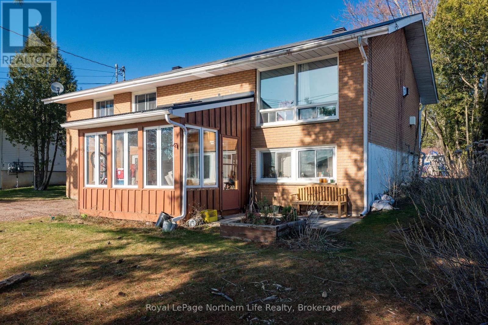 500 Valley View Drive W, Powassan, Ontario  P0H 1Z0 - Photo 4 - X13052470