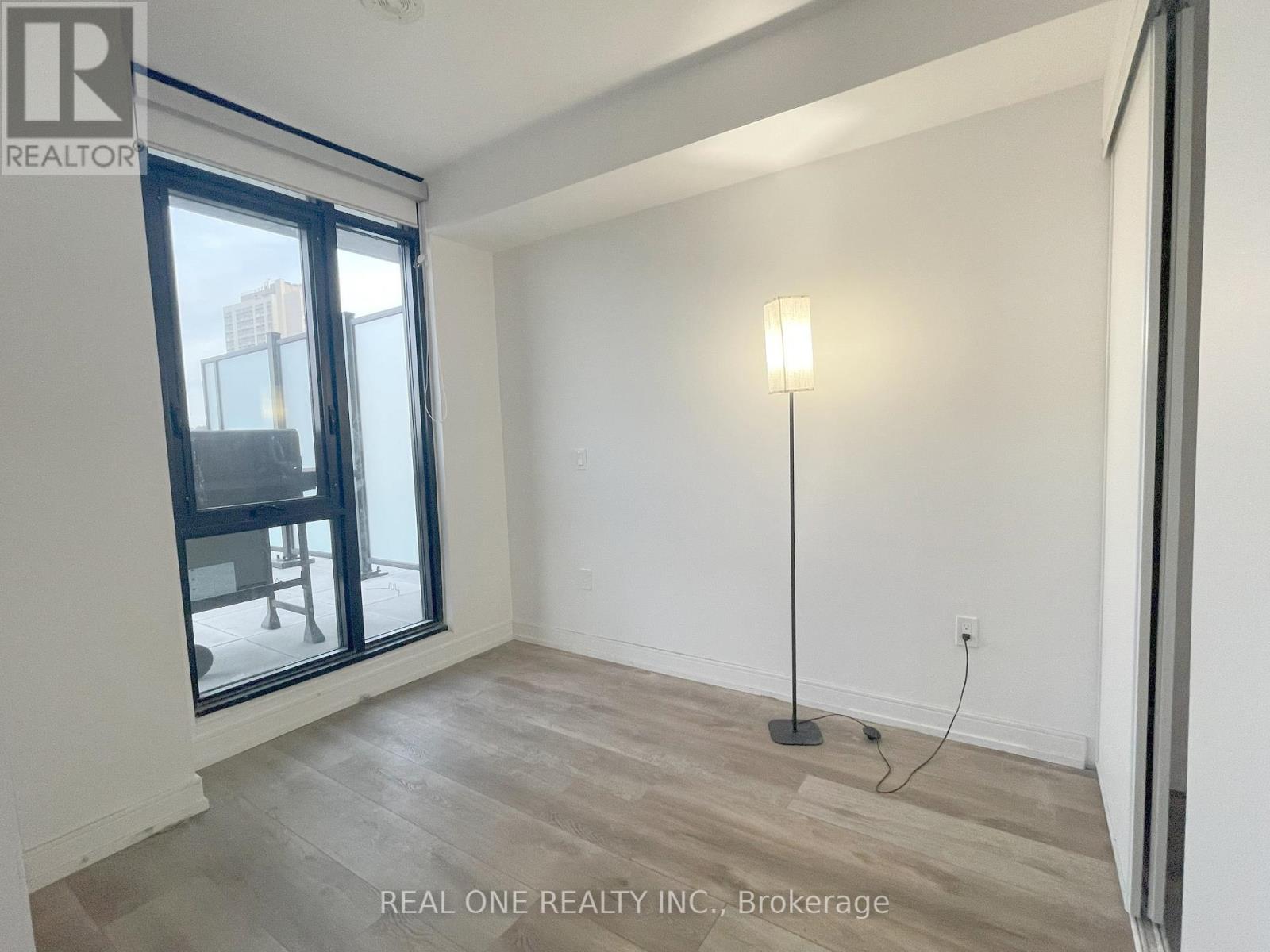 1020 - 1 Jarvis Street, Hamilton, Ontario  L8R 0A8 - Photo 11 - X13032686