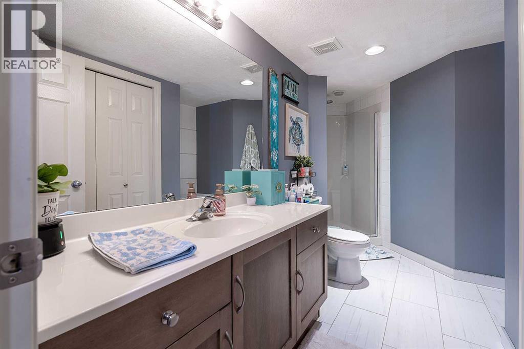 812 Coopers Drive Sw, Airdrie, Alberta  T4B 2W3 - Photo 28 - A2305355