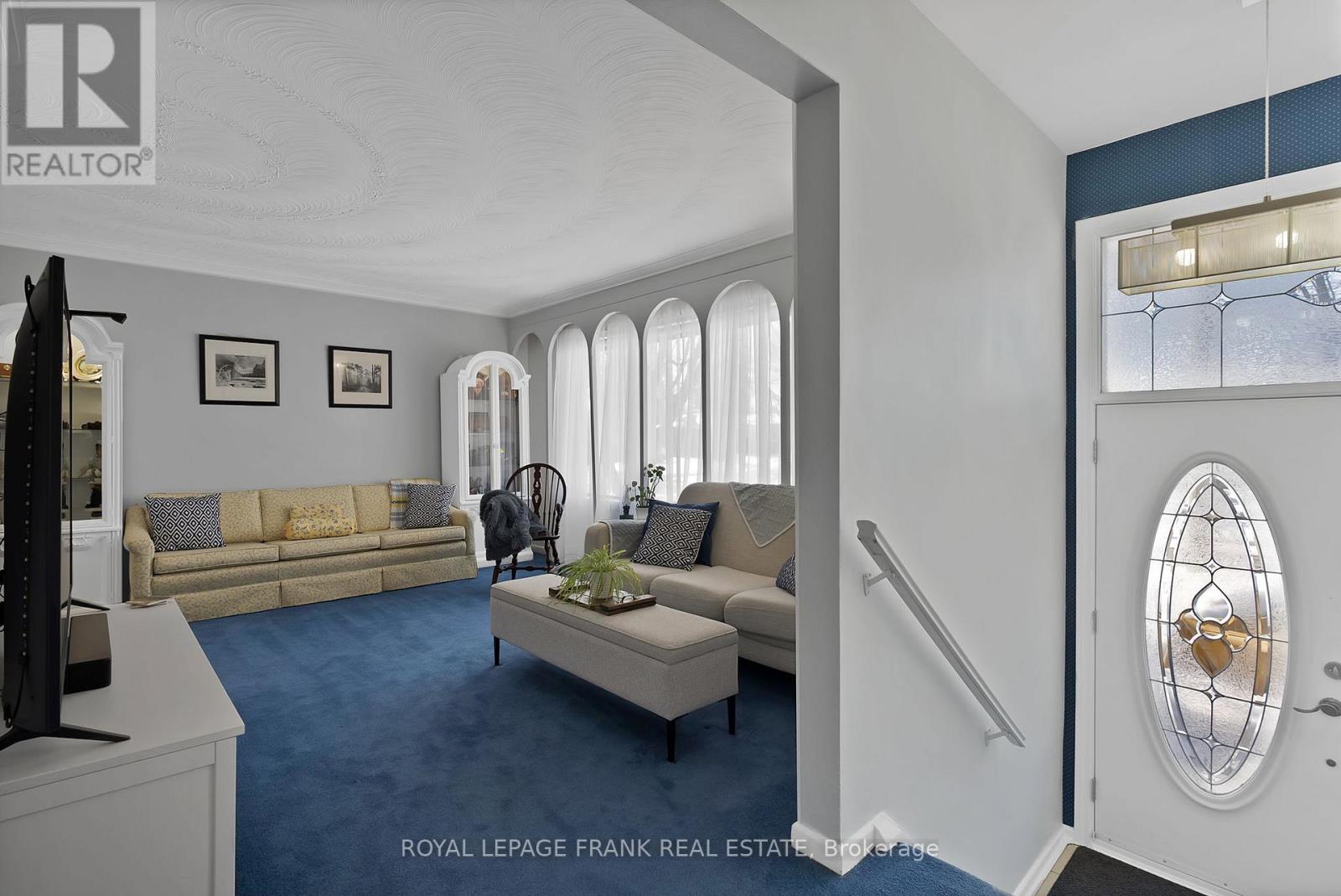 1 Deborah Drive, Toronto, Ontario  M1H 2H5 - Photo 7 - E13052428