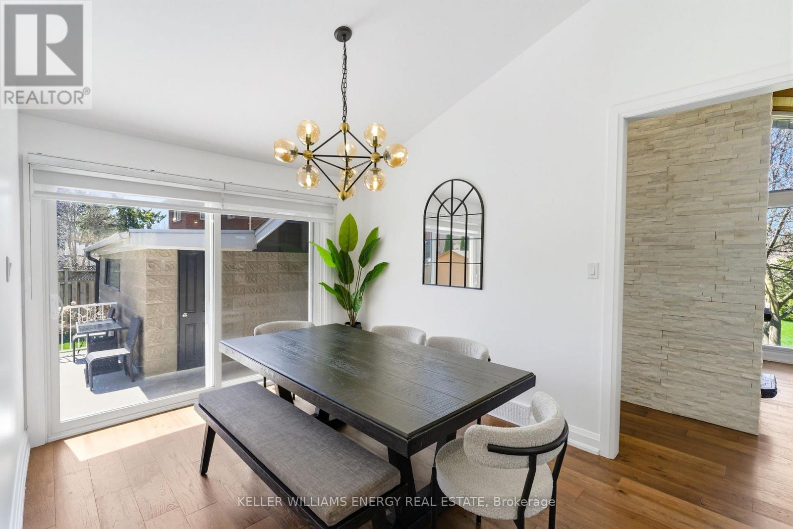 297 Grandview Street S, Oshawa, Ontario  L1H 7C6 - Photo 11 - E13052496