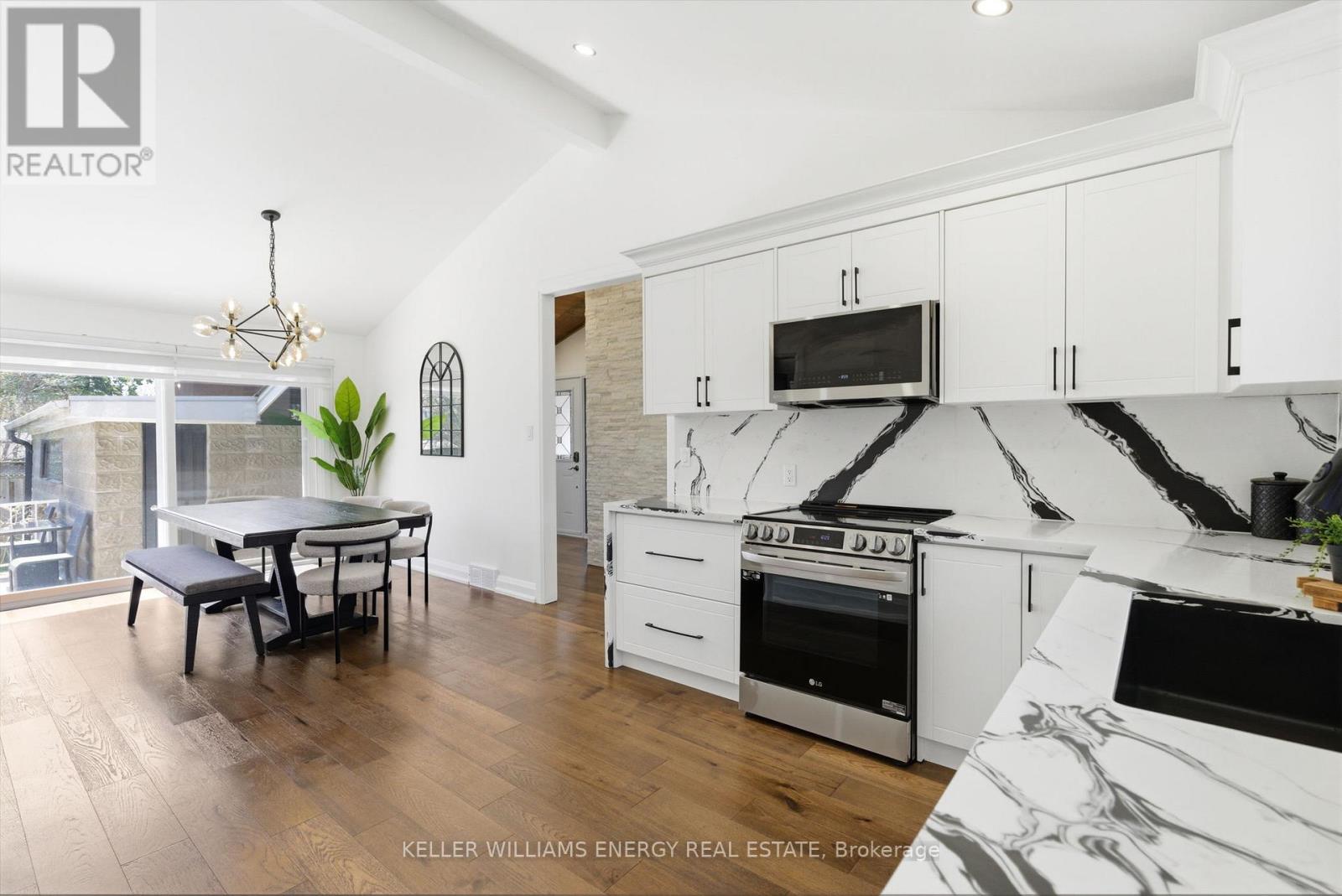 297 Grandview Street S, Oshawa, Ontario  L1H 7C6 - Photo 15 - E13052496