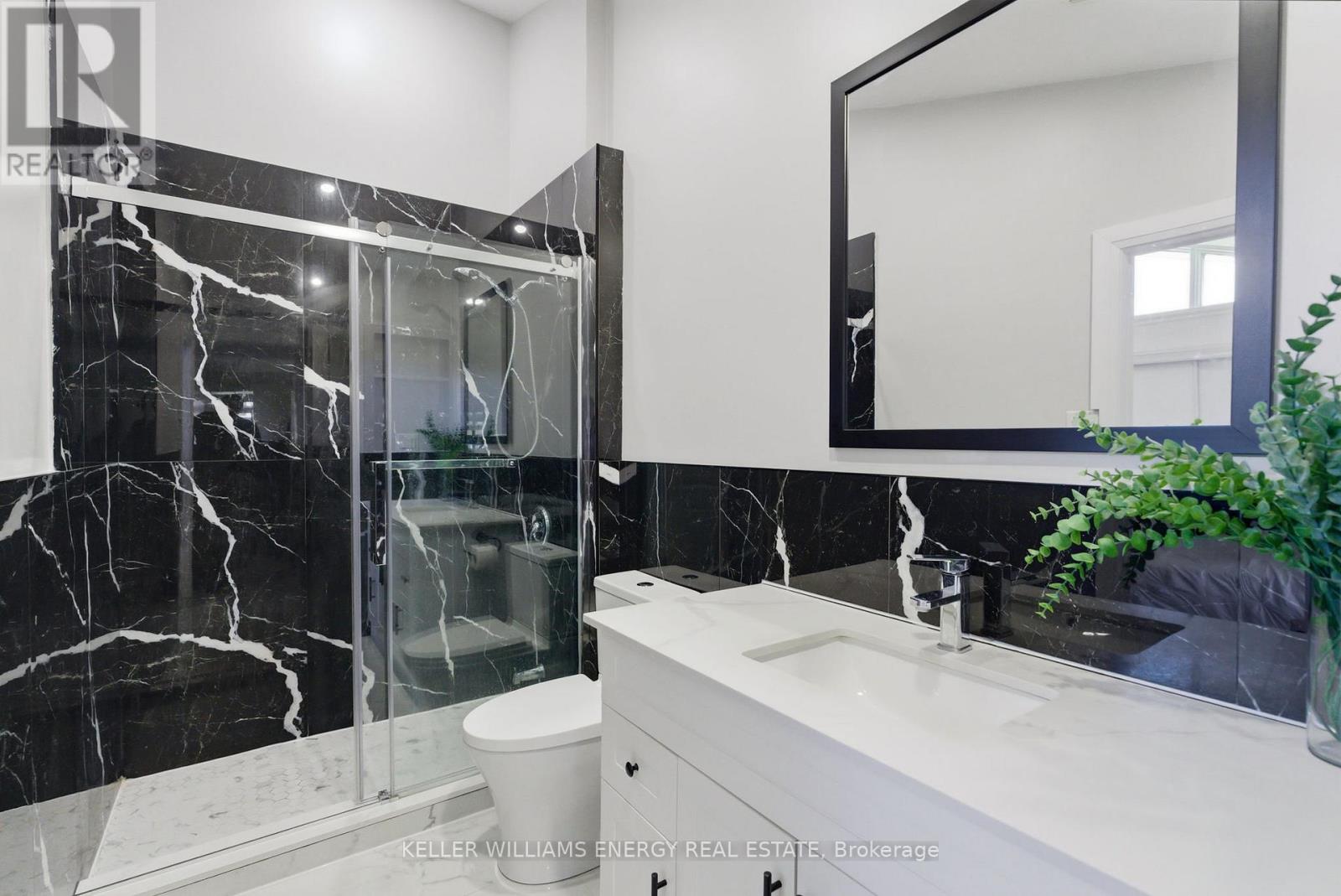 297 Grandview Street S, Oshawa, Ontario  L1H 7C6 - Photo 18 - E13052496