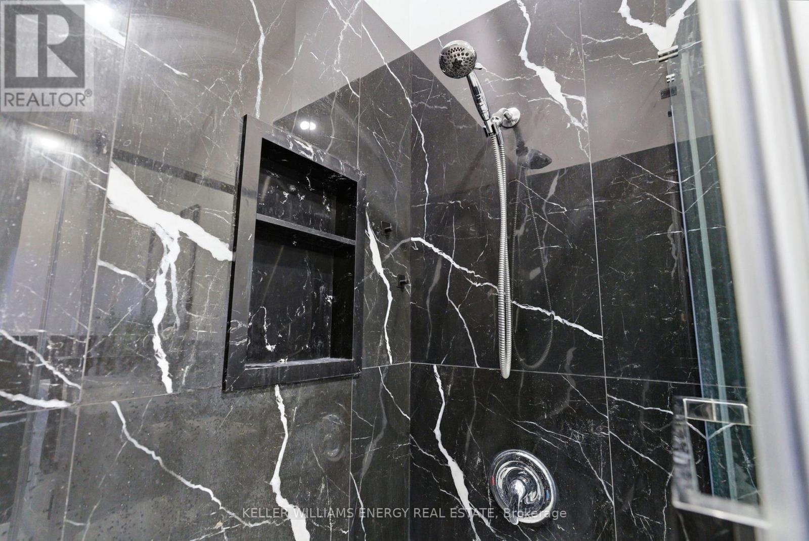 297 Grandview Street S, Oshawa, Ontario  L1H 7C6 - Photo 20 - E13052496