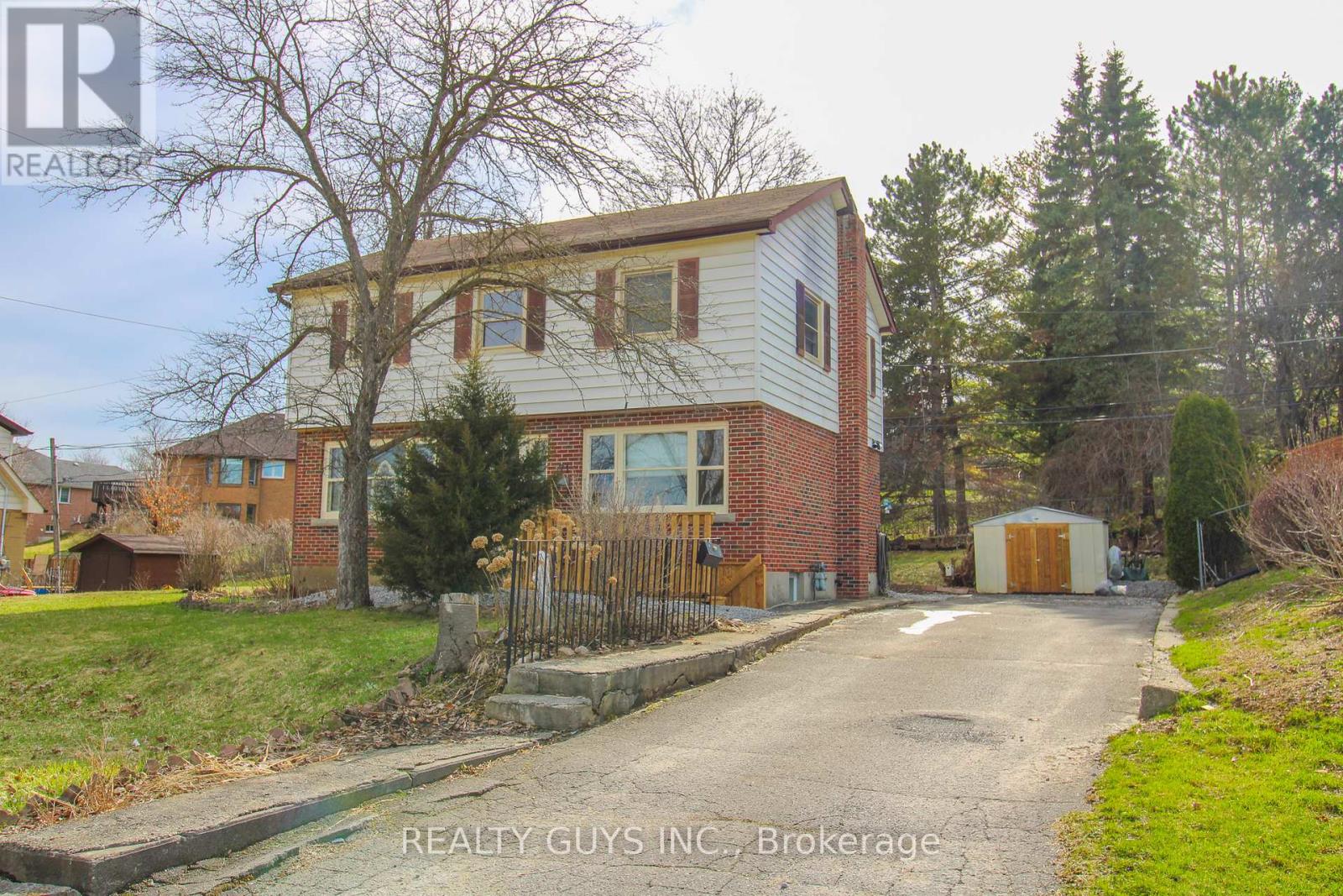 71 Greenhill Drive, Peterborough, Ontario  K9J 6E2 - Photo 2 - X13052222