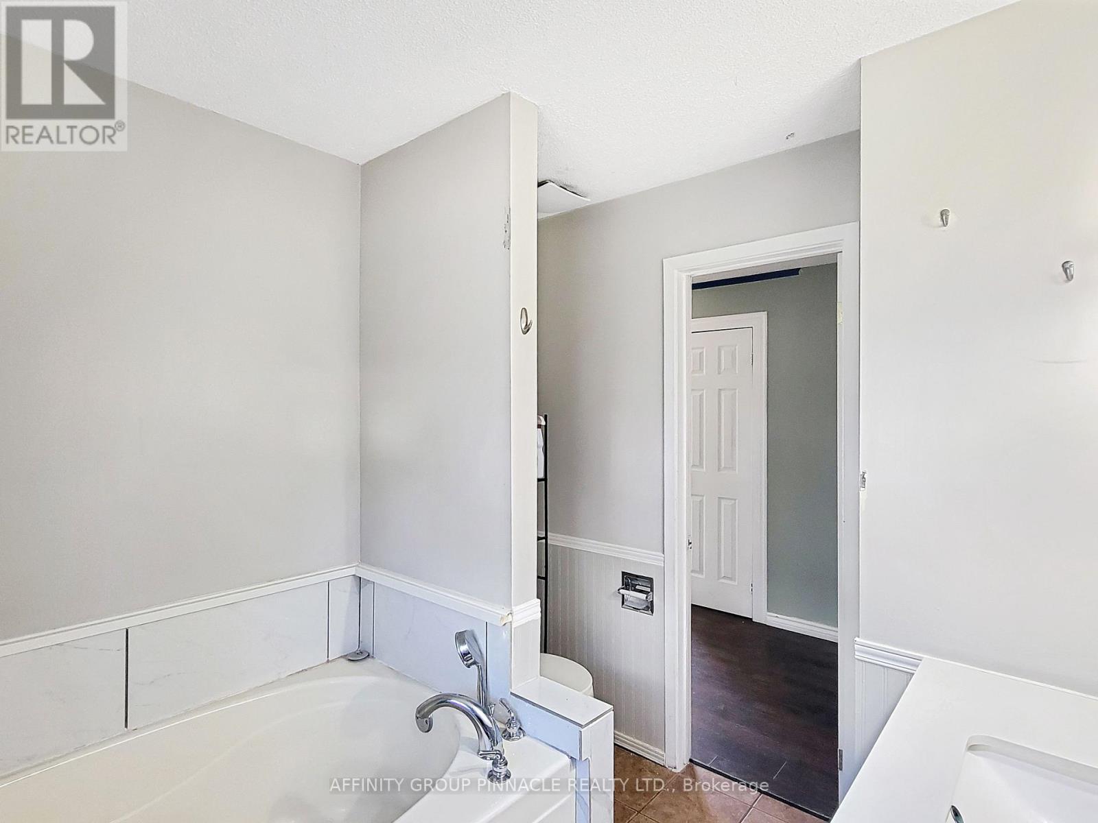 221 Dill Street, Bracebridge, Ontario  P1L 1E2 - Photo 18 - X13052286