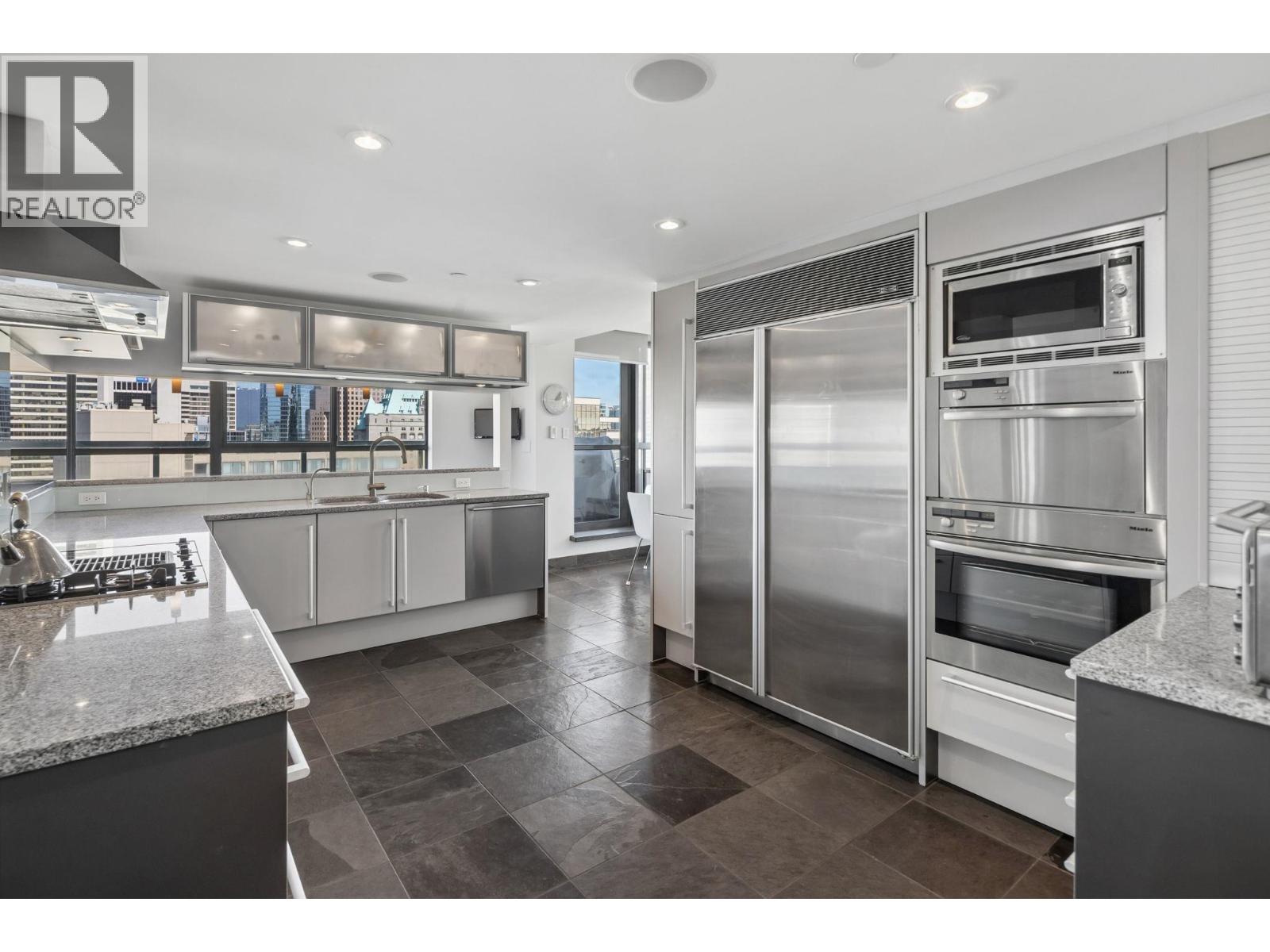 2301 909 Burrard Street, Vancouver, British Columbia  V6Z 2N2 - Photo 7 - R3116587