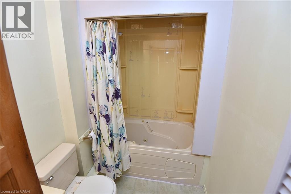 548 Upper Wentworth Street, Hamilton, Ontario  L9A 4T9 - Photo 15 - 40818472