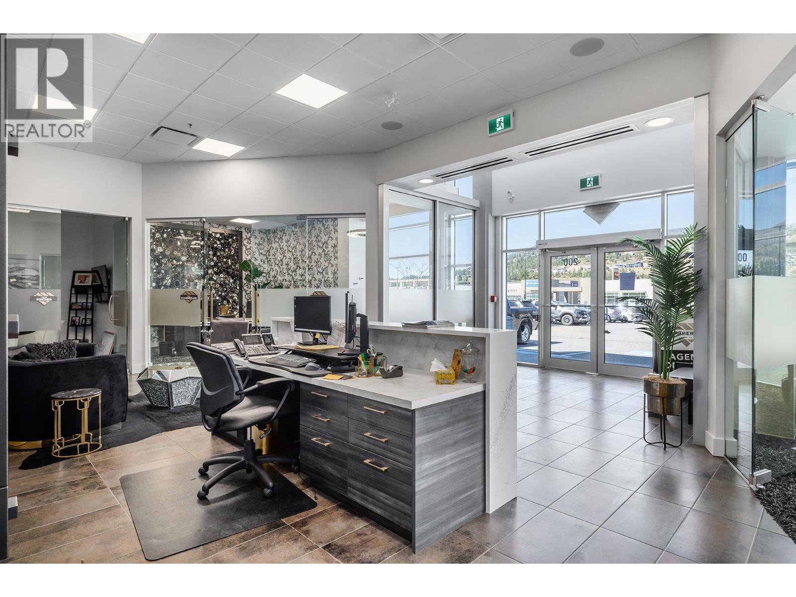 525 97 S Highway Unit# 200, West Kelowna, British Columbia  V1Z 4C9 - Photo 4 - 10384666