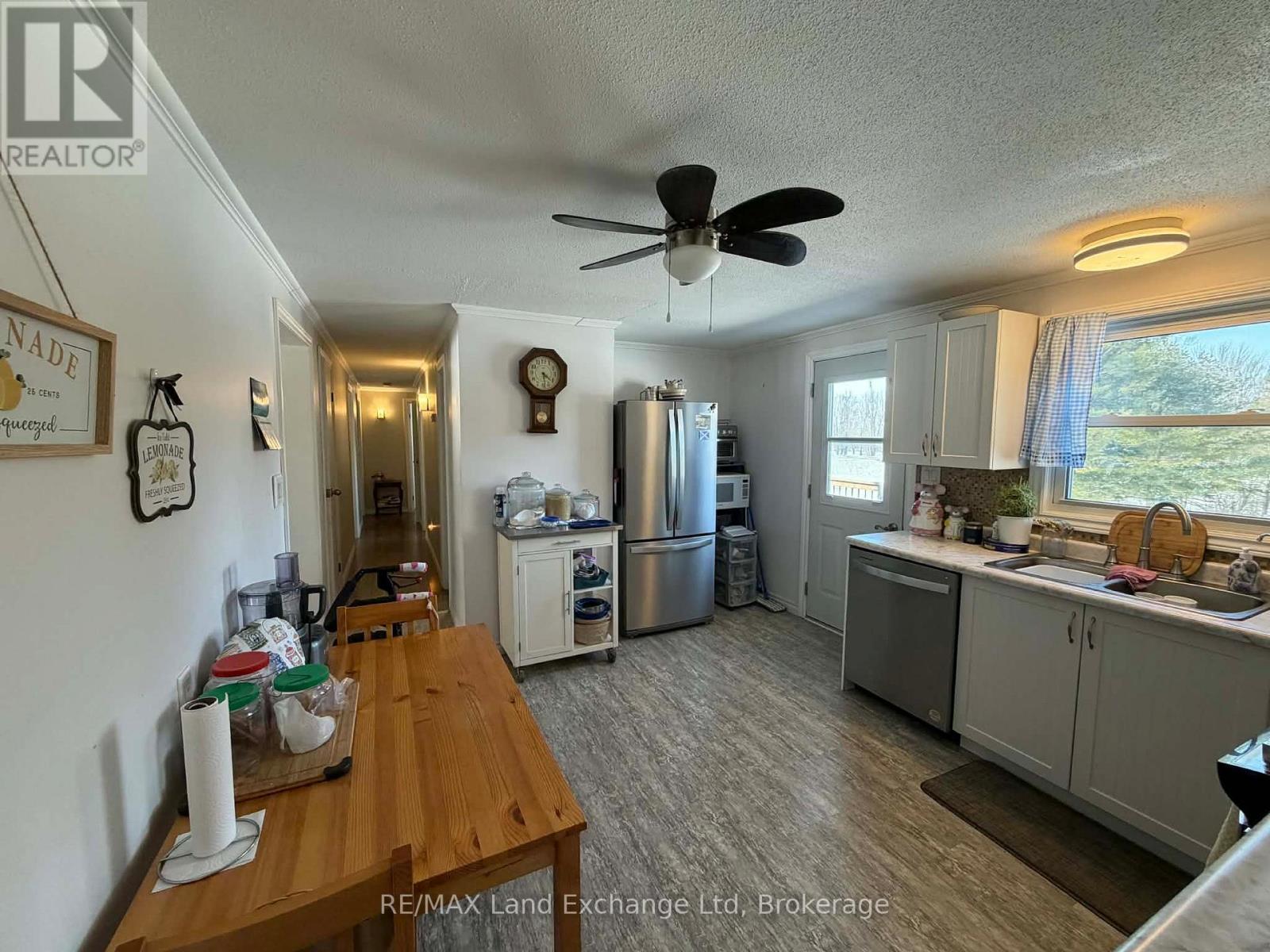 246 Diagonal Road, North Huron, Ontario  N0G 2W0 - Photo 6 - X13052206