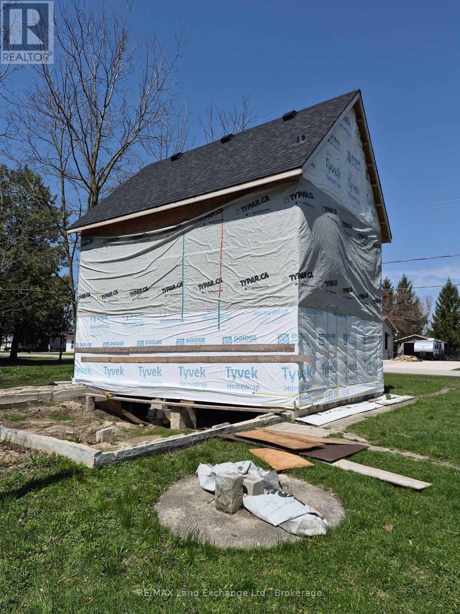 6 Malcolm Street, Huron-Kinloss, Ontario  N0G 2R0 - Photo 4 - X13052578