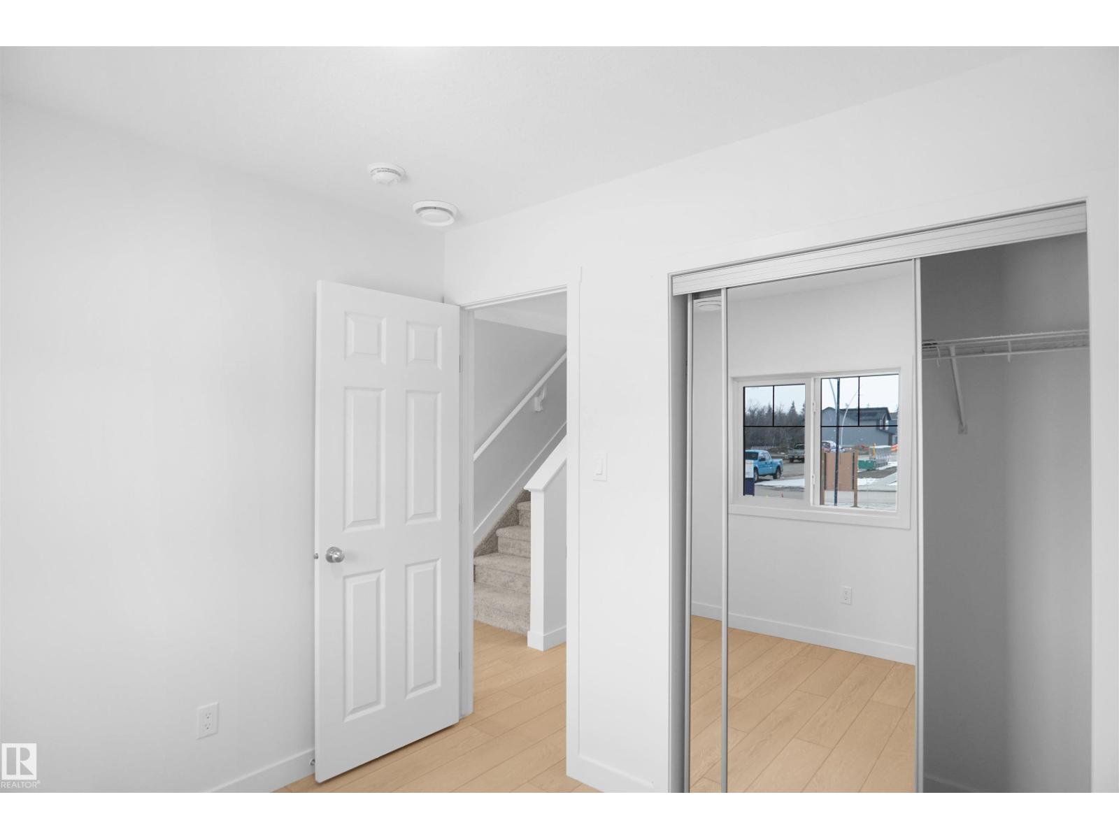 651 176 Av Ne, Edmonton, Alberta  T5Y 4G1 - Photo 6 - E4484452