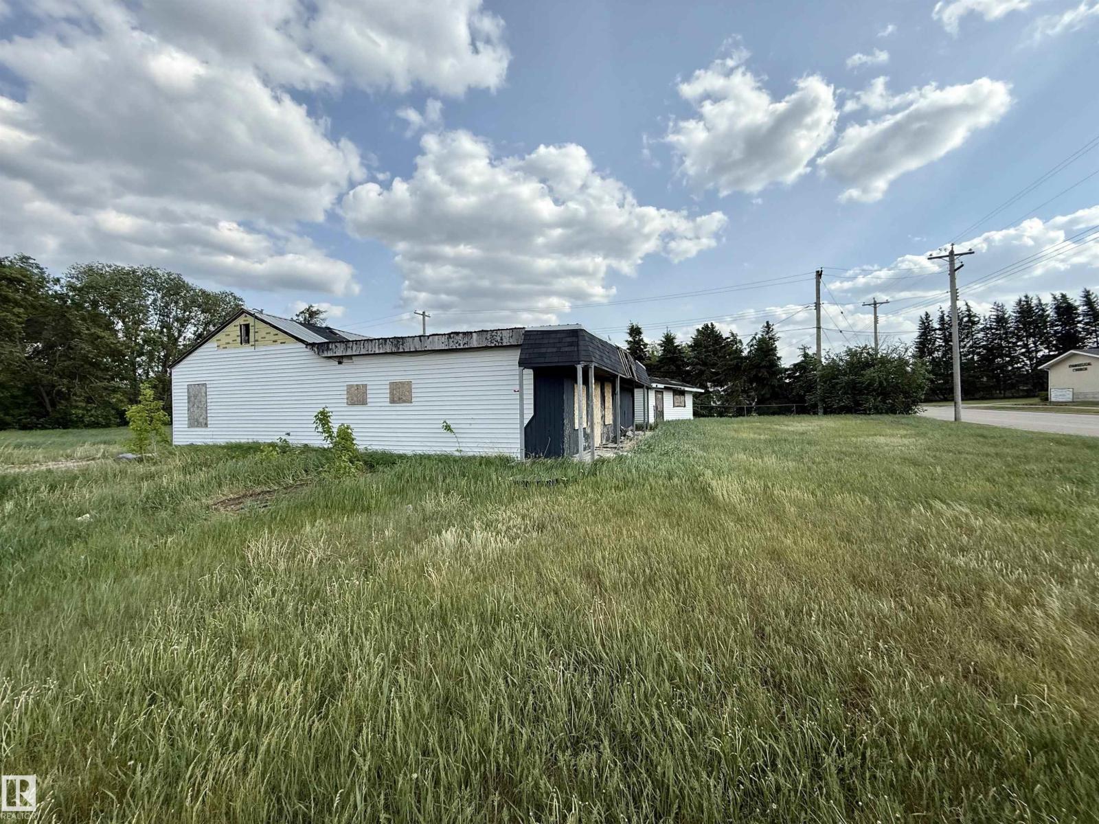 4913 & 4909 49 Av, Glendon, Alberta  T0A 1P0 - Photo 4 - E4484456