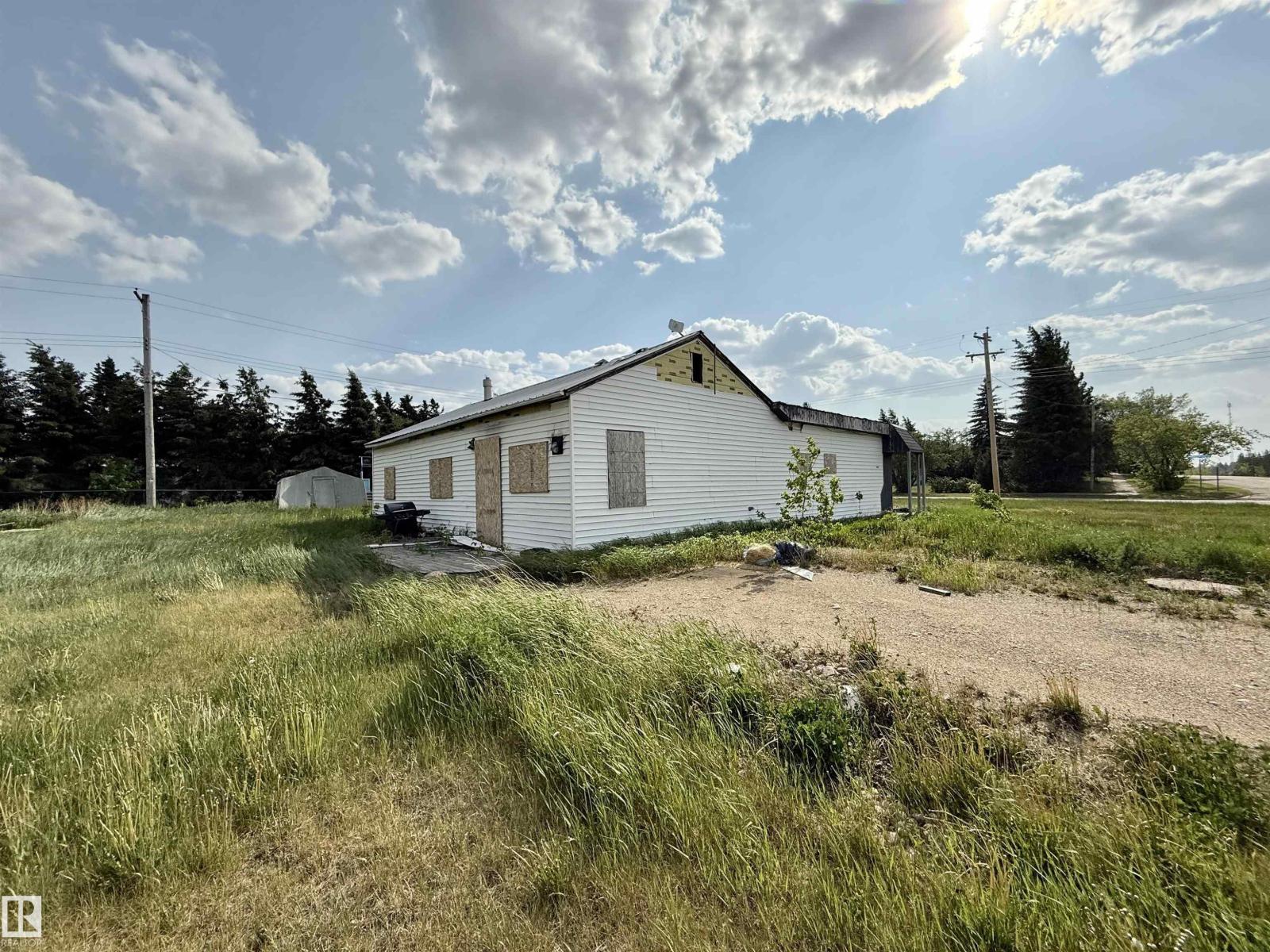 4913 & 4909 49 Av, Glendon, Alberta  T0A 1P0 - Photo 6 - E4484456