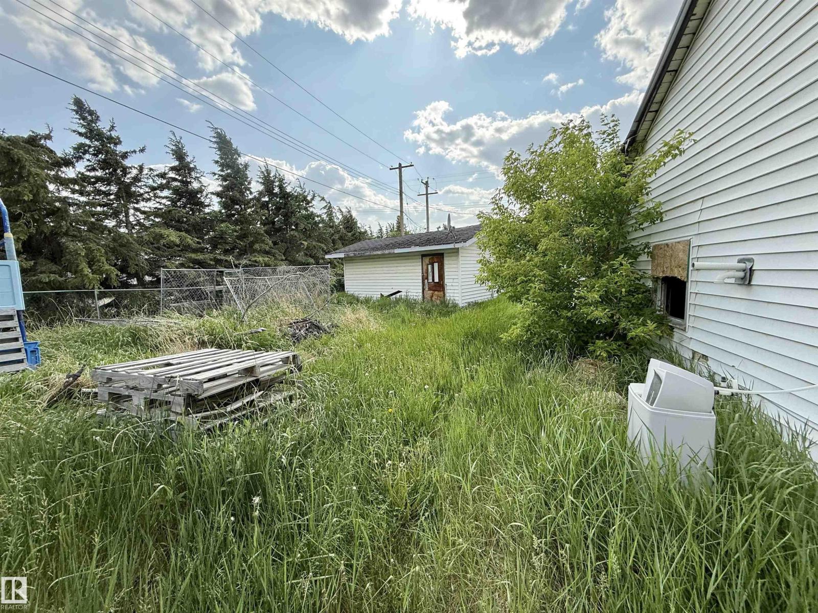 4913 & 4909 49 Av, Glendon, Alberta  T0A 1P0 - Photo 7 - E4484456