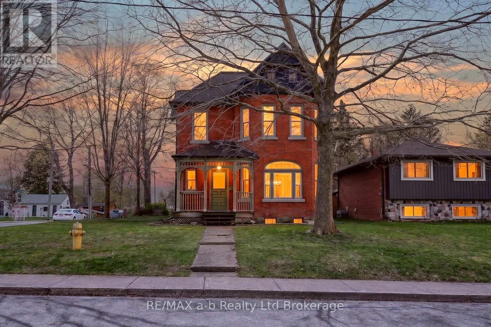 269 GRAHAM STREET, Woodstock, Ontario