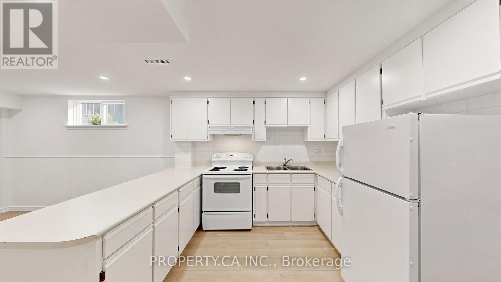 1469 Brentano Boulevard, Mississauga, Ontario  L4X 1A2 - Photo 36 - W13050182