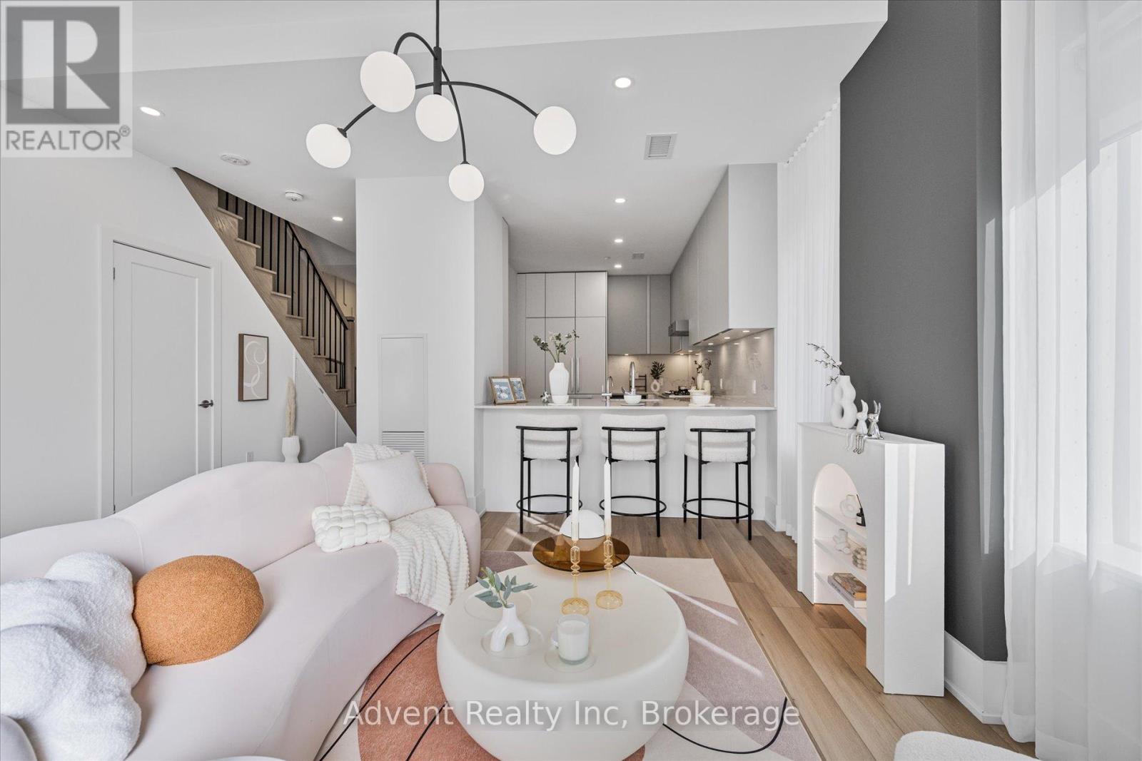 127W - 8 CEDARLAND DRIVE, Markham, Ontario