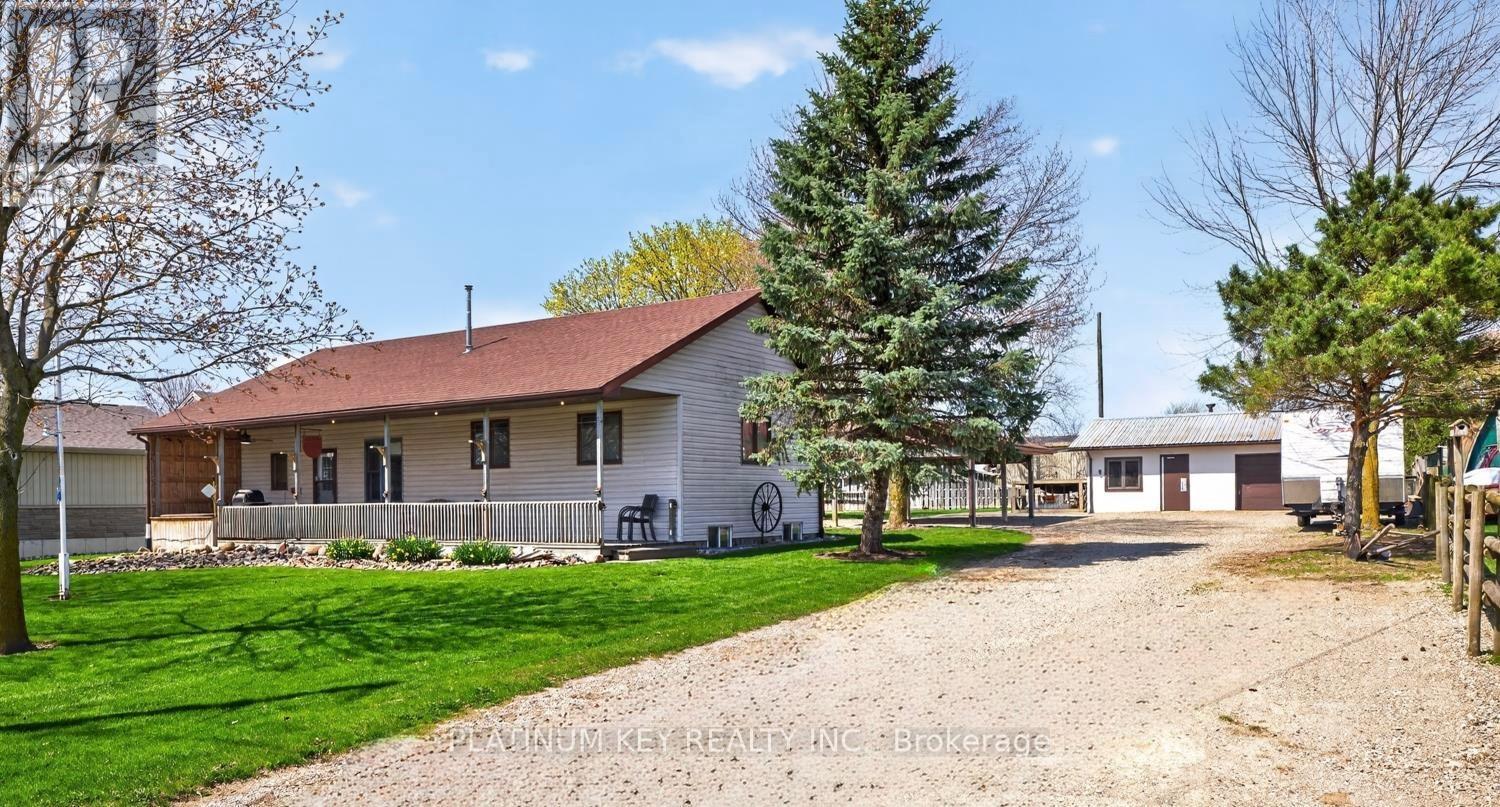 2300 EGREMONT DRIVE, Adelaide Metcalfe, Ontario