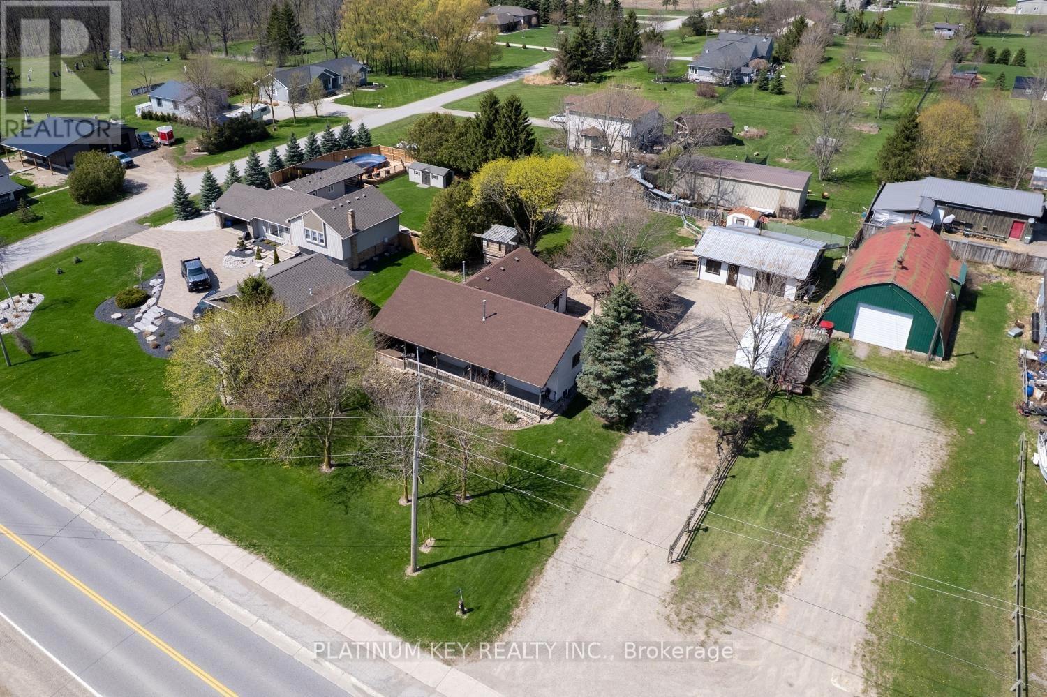 2300 Egremont Drive, Adelaide Metcalfe, Ontario  N7G 3H6 - Photo 29 - X13051422