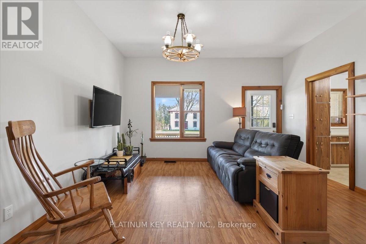 2300 Egremont Drive, Adelaide Metcalfe, Ontario  N7G 3H6 - Photo 8 - X13051422