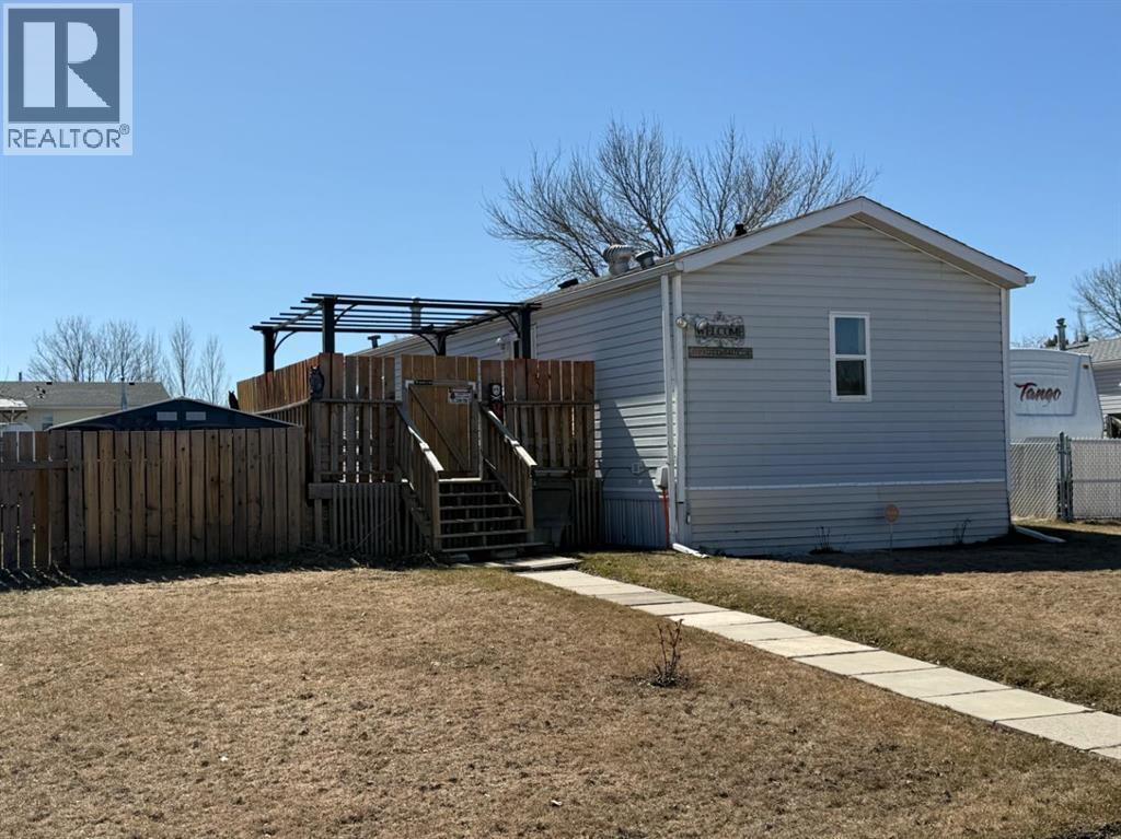 10 Auttreaux Drive, Whitecourt, Alberta  T7S 1C8 - Photo 2 - A2278990