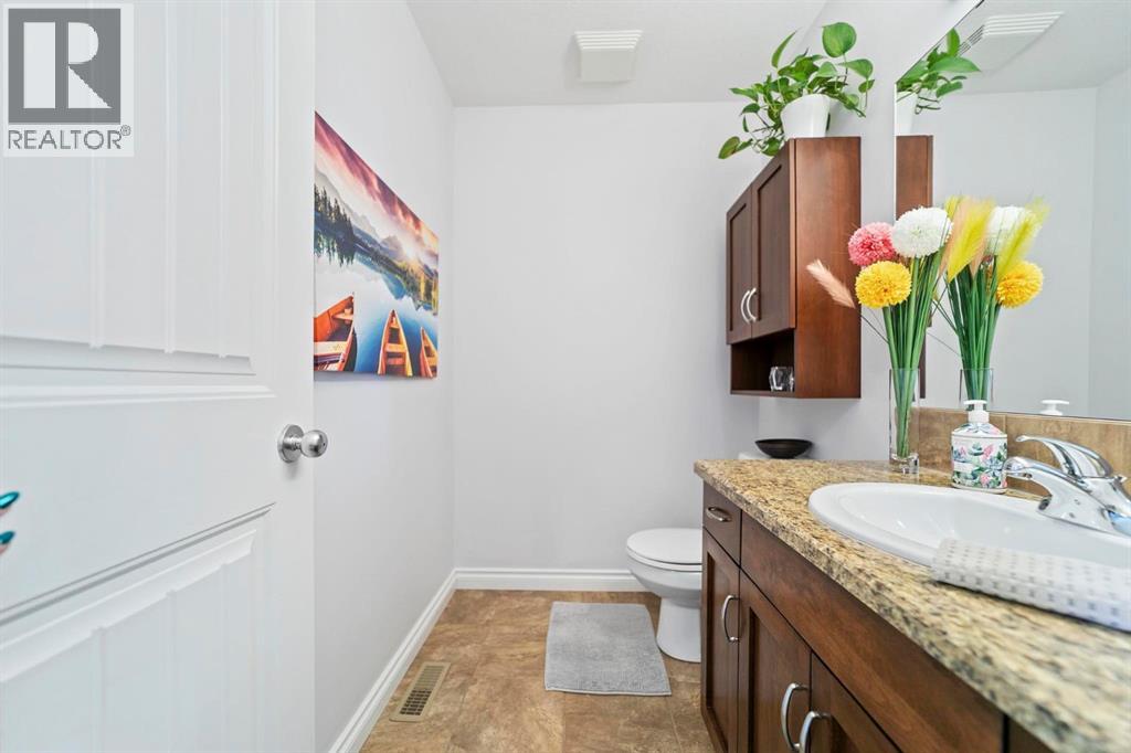 105, 5015 56 Street, Camrose, Alberta  T4V 2C8 - Photo 12 - A2293767