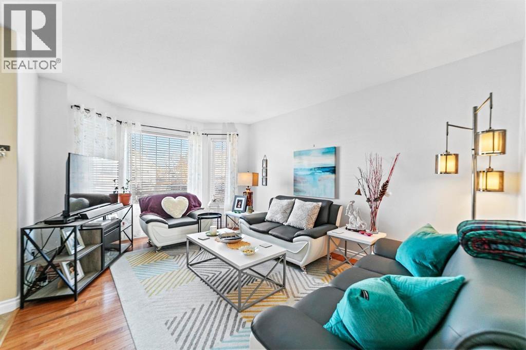 105, 5015 56 Street, Camrose, Alberta  T4V 2C8 - Photo 7 - A2293767