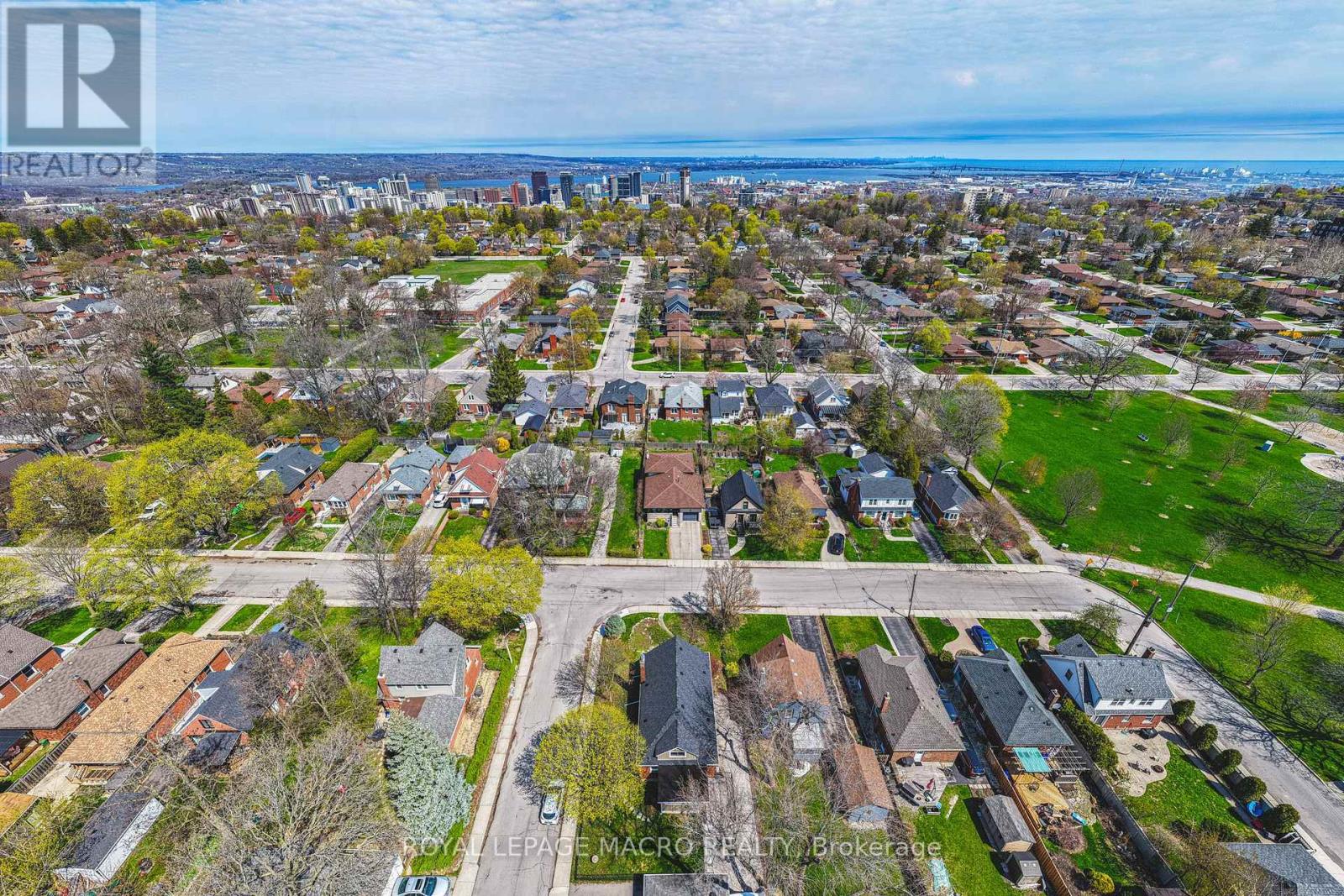 103 Empress Avenue, Hamilton, Ontario  L9A 1M5 - Photo 45 - X12853016