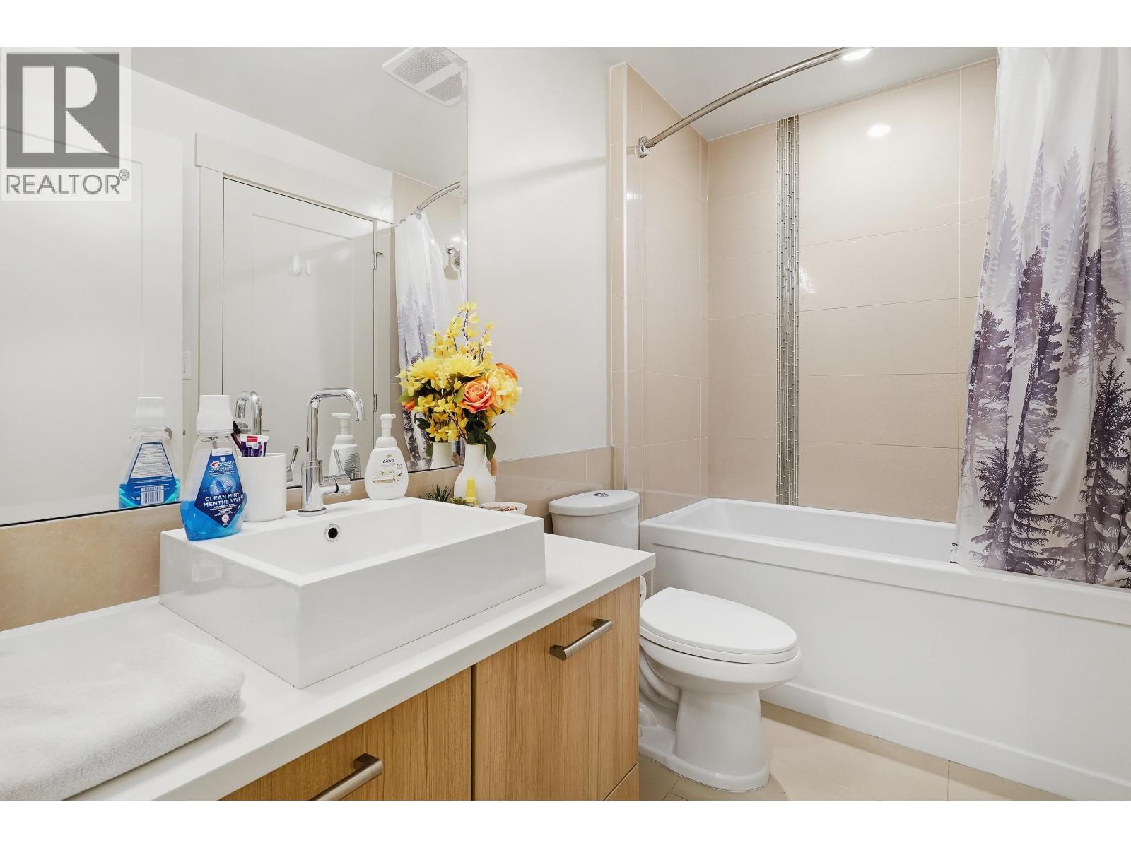 304 2214 Kelly Avenue, Port Coquitlam, British Columbia  V3C 3E5 - Photo 11 - R3115903