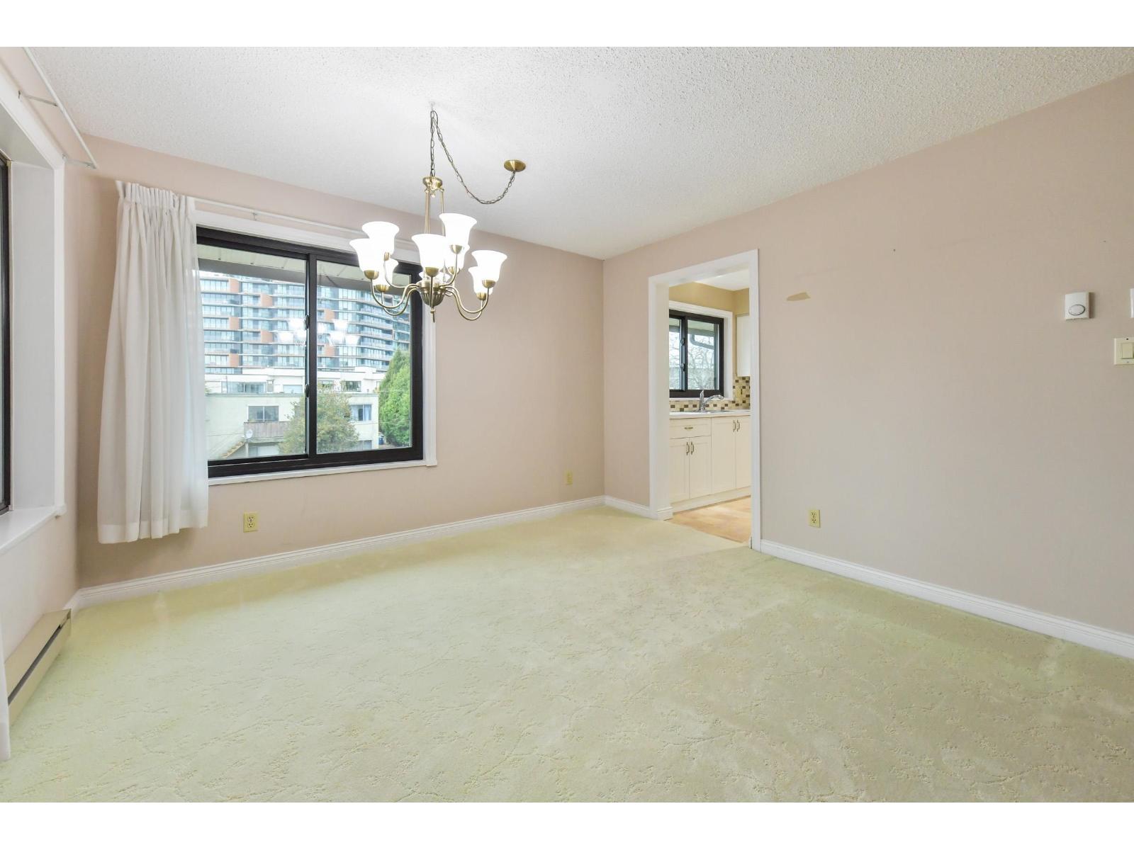 301 15317 Thrift Avenue, White Rock, British Columbia  V4B 2L4 - Photo 6 - R3116013