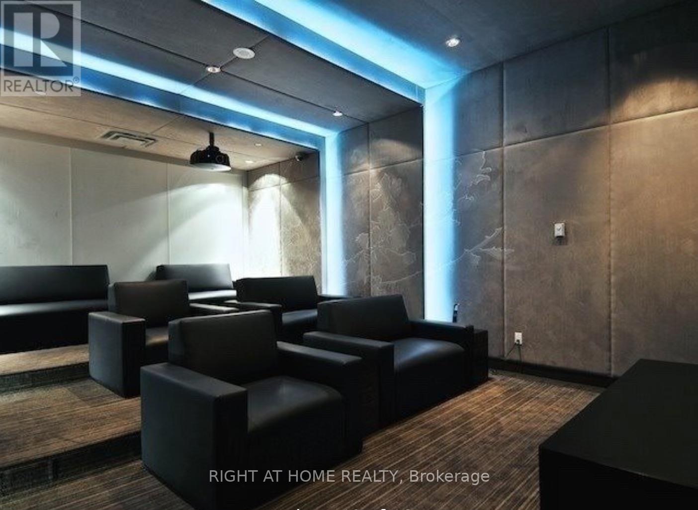 1607 - 770 Bay Street, Toronto, Ontario  M5G 1N6 - Photo 12 - C13052224